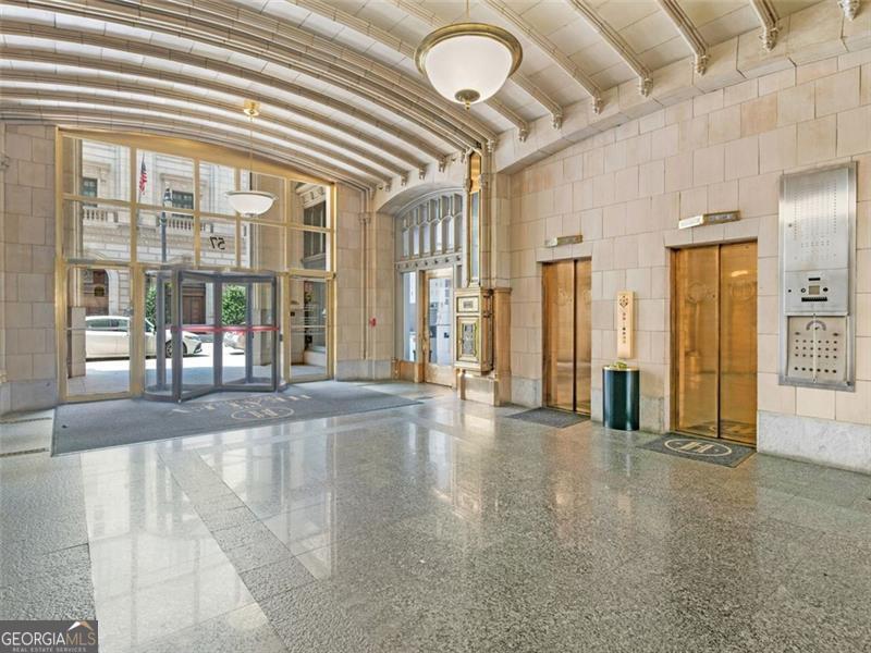 57 FORSYTH Street NW # 5B