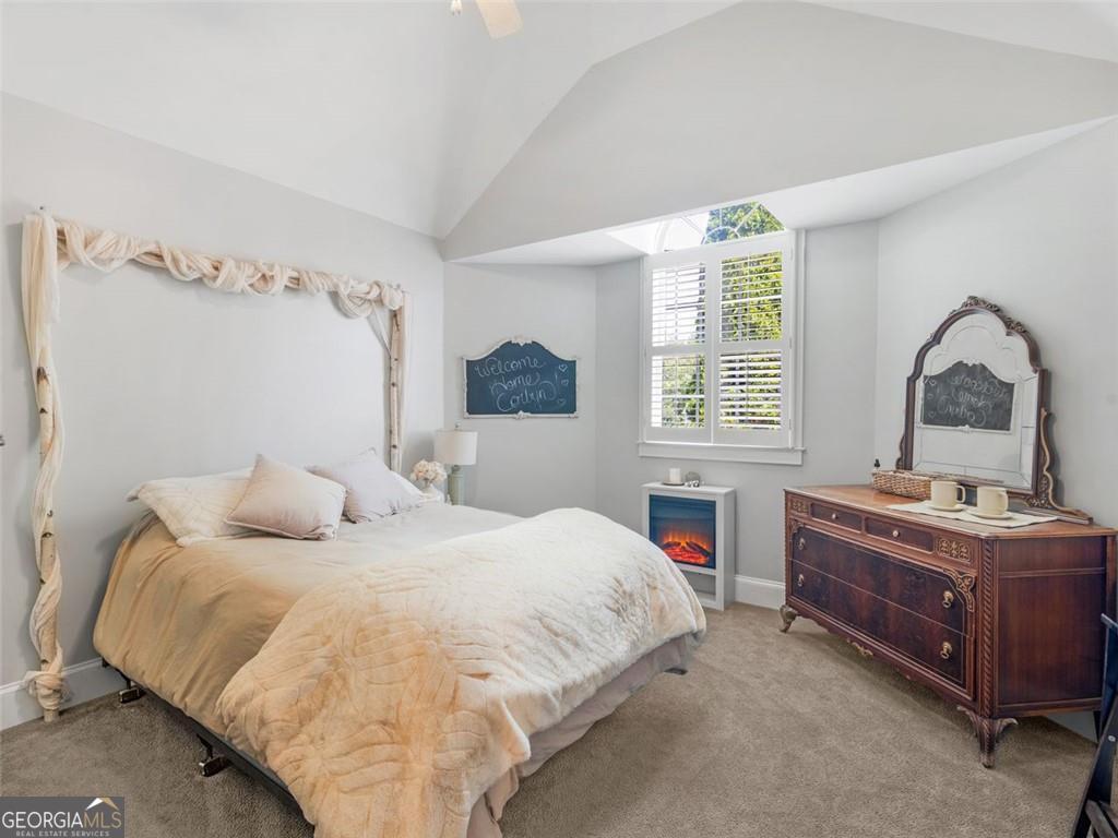 598 ELLIOTT Road