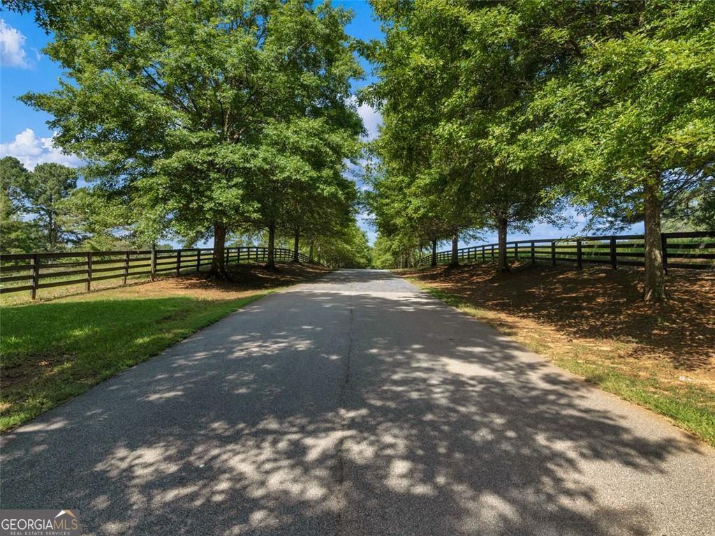 598 ELLIOTT Road