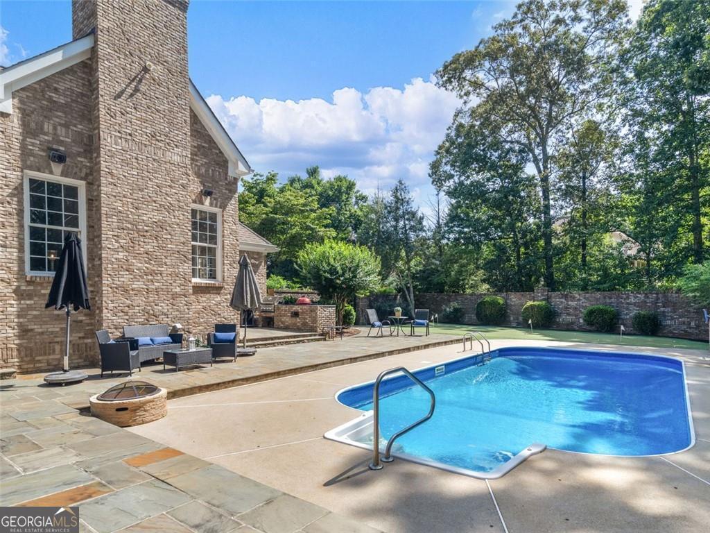 598 ELLIOTT Road