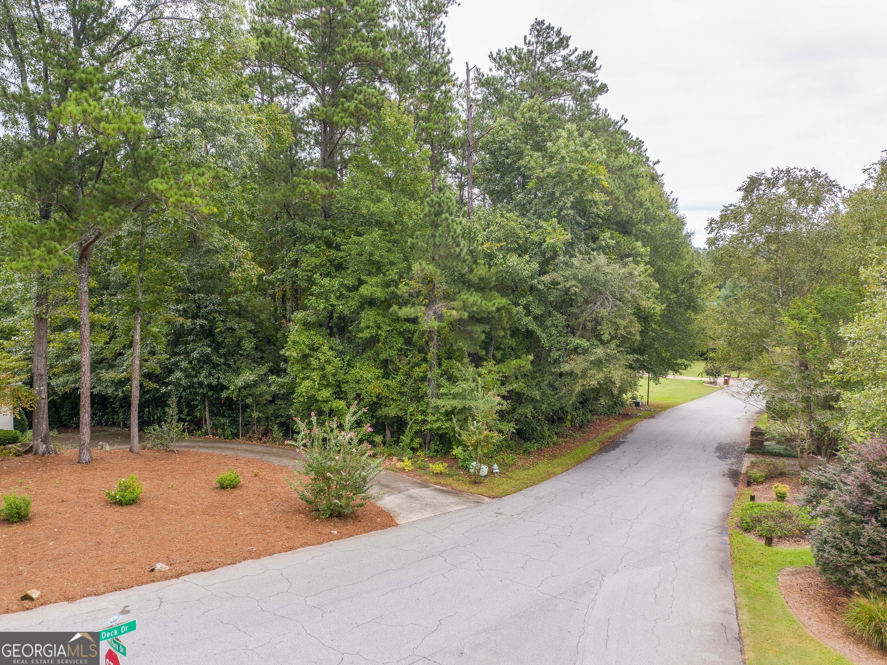 2950 Lake Park Drive