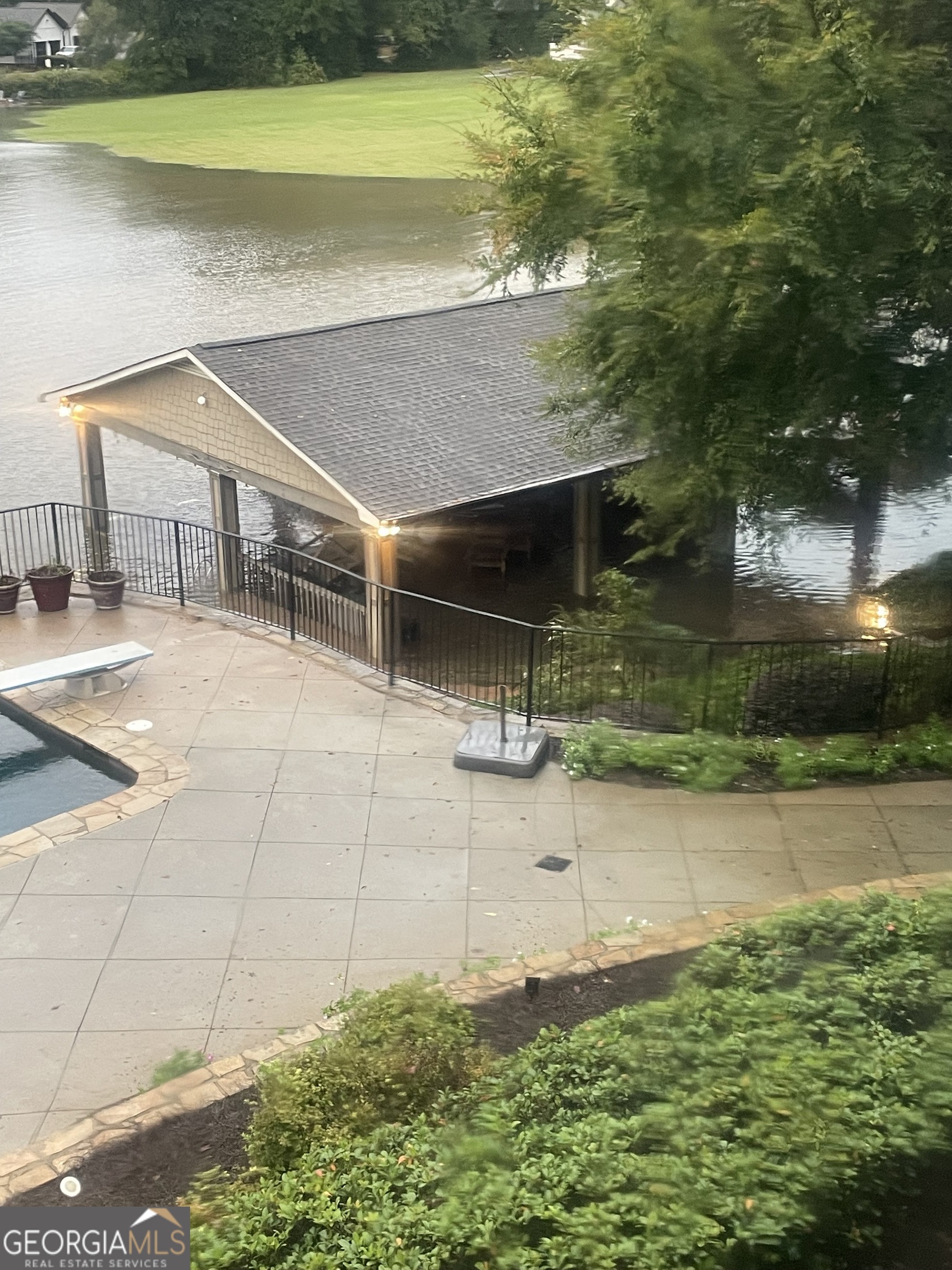 2837 Lake Park Drive