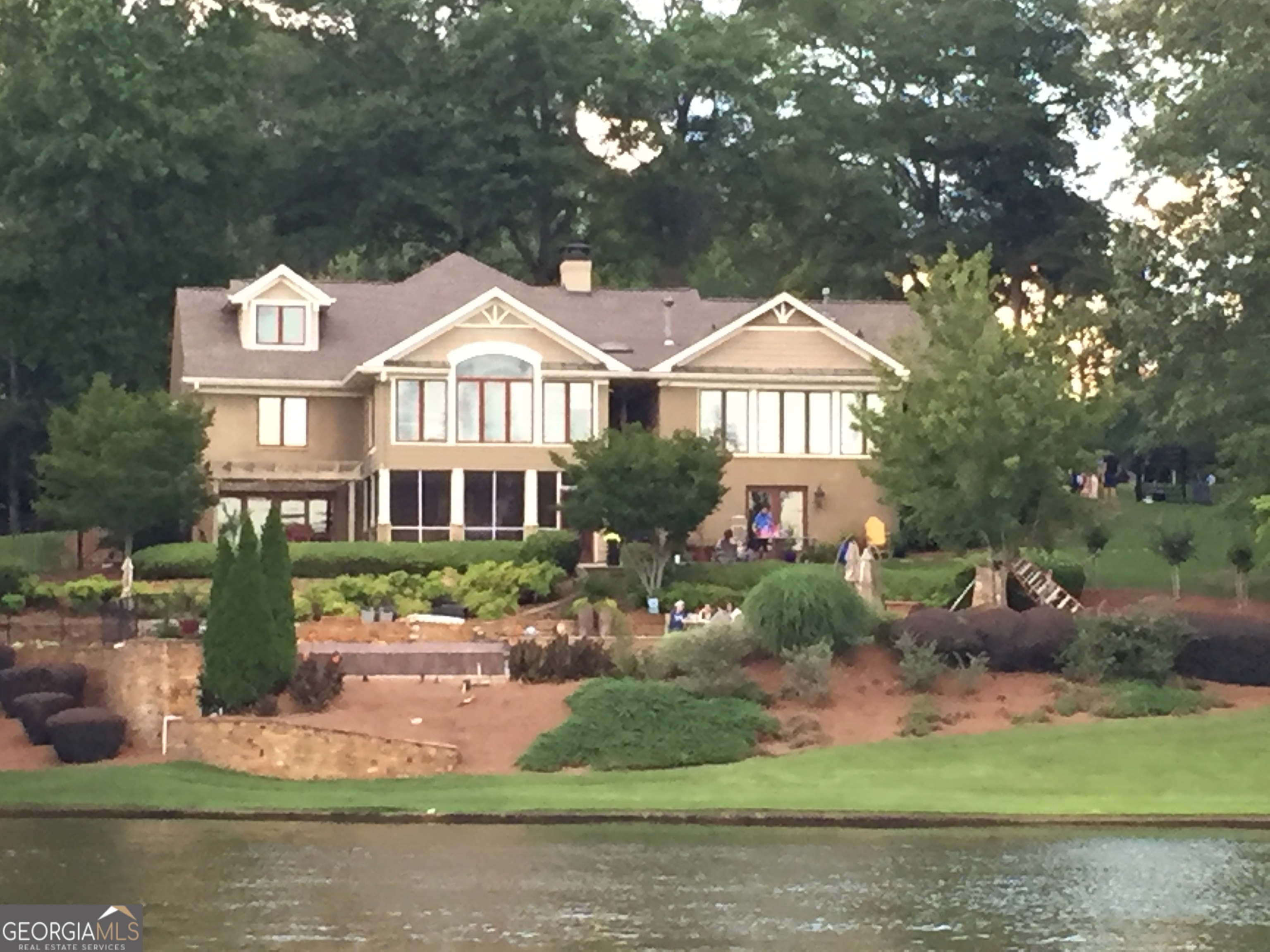 2837 Lake Park Drive