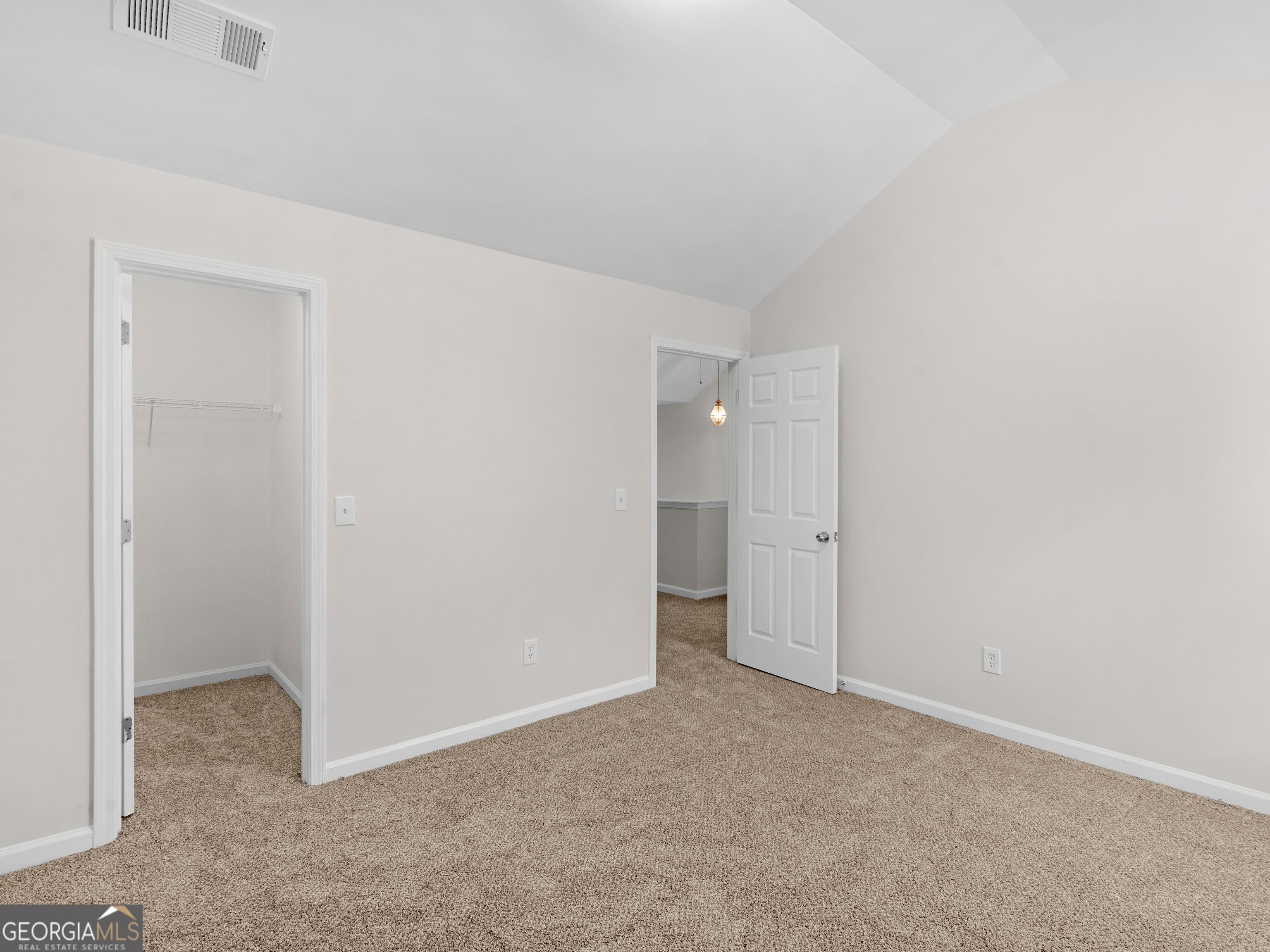 7228 Mountain Laurel Way