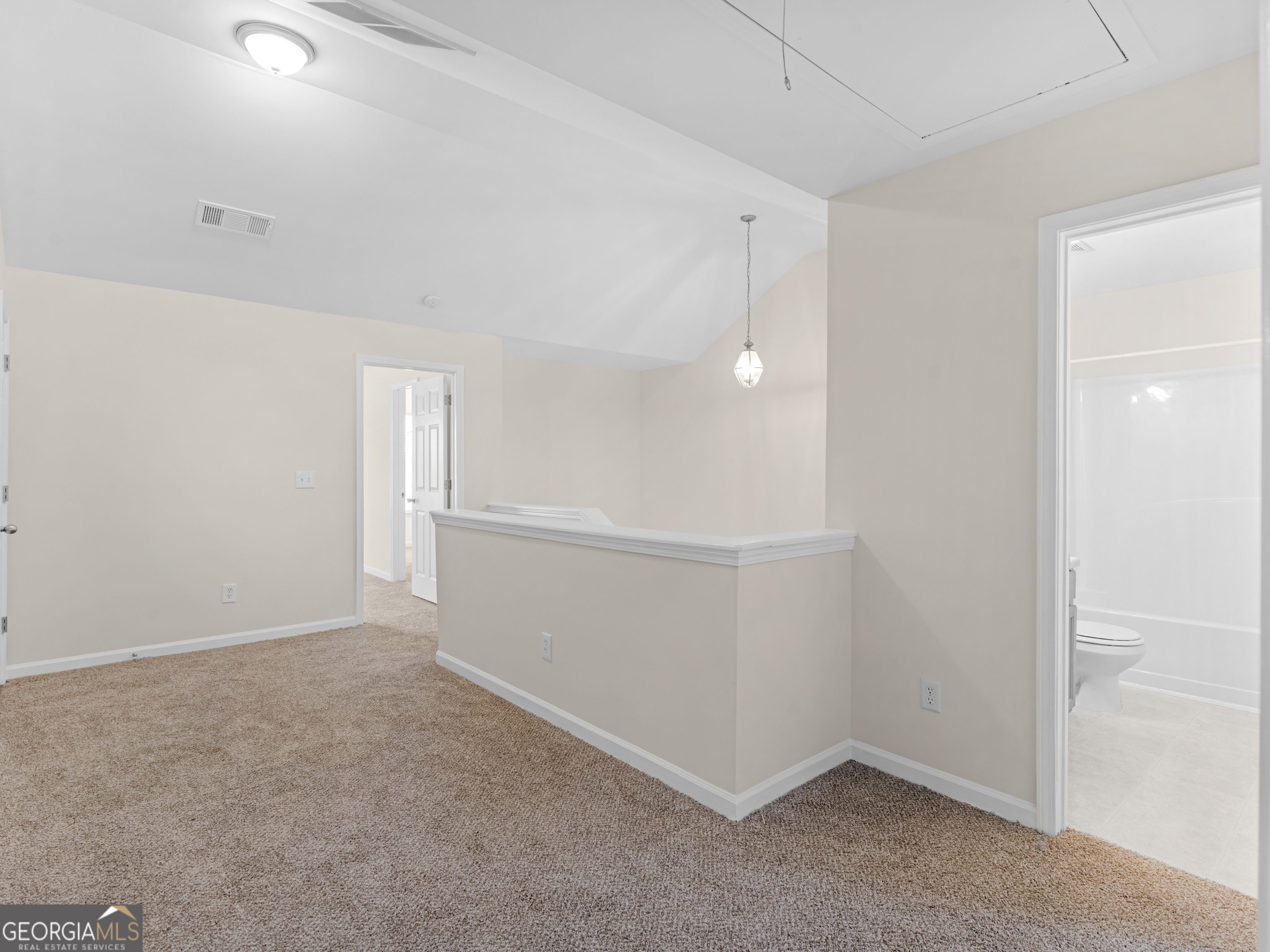 7228 Mountain Laurel Way