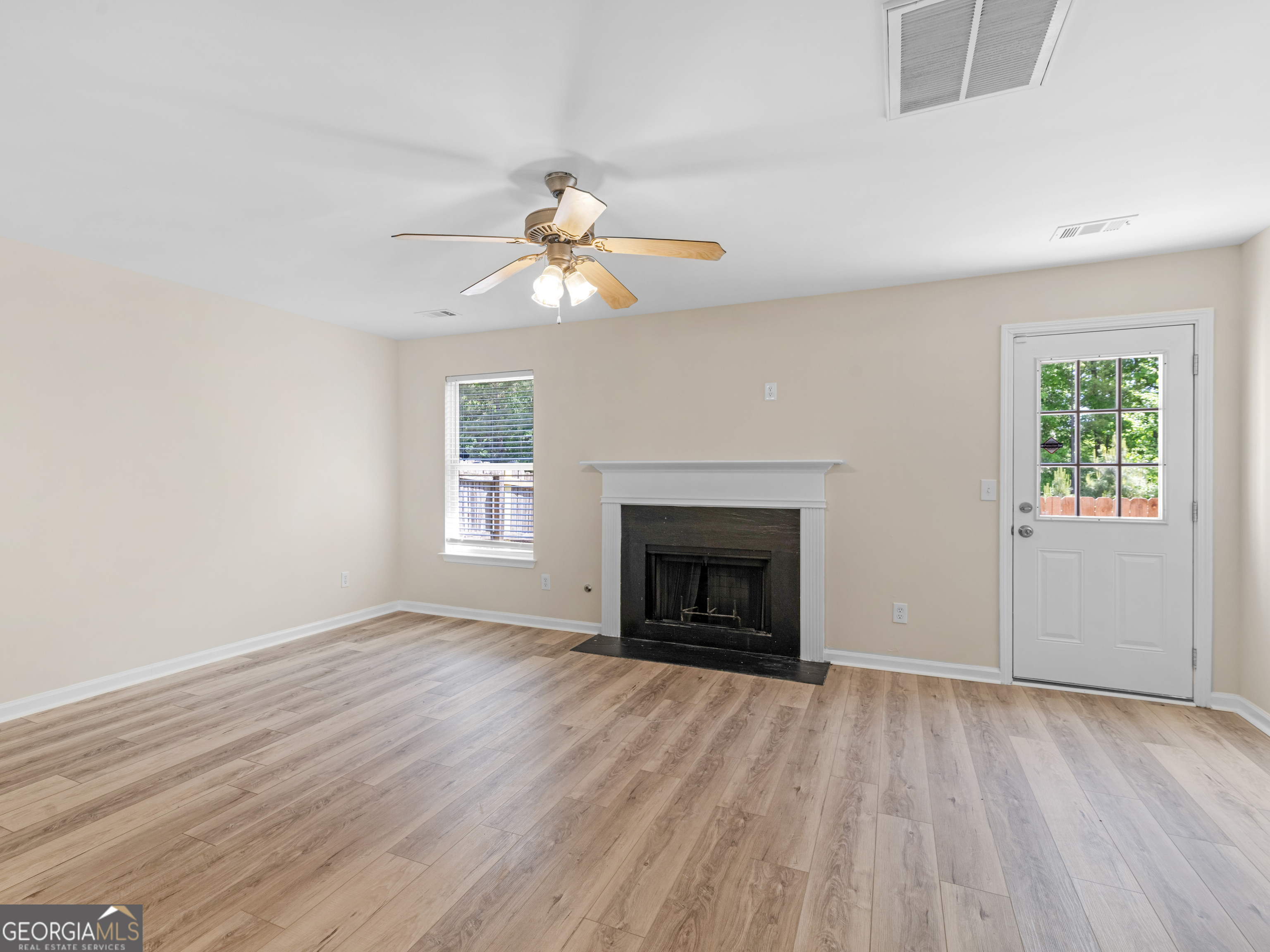 7228 Mountain Laurel Way