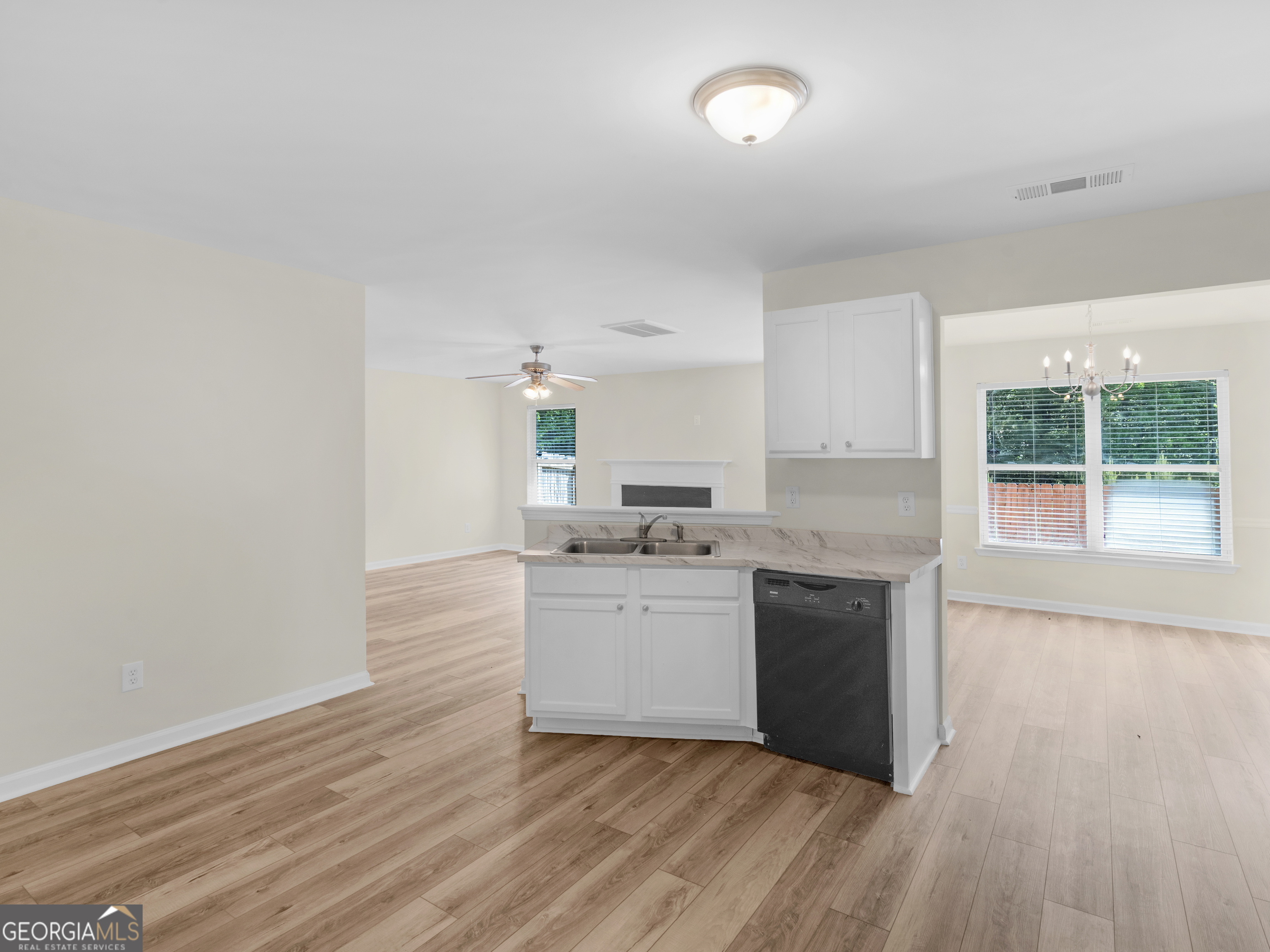 7228 Mountain Laurel Way