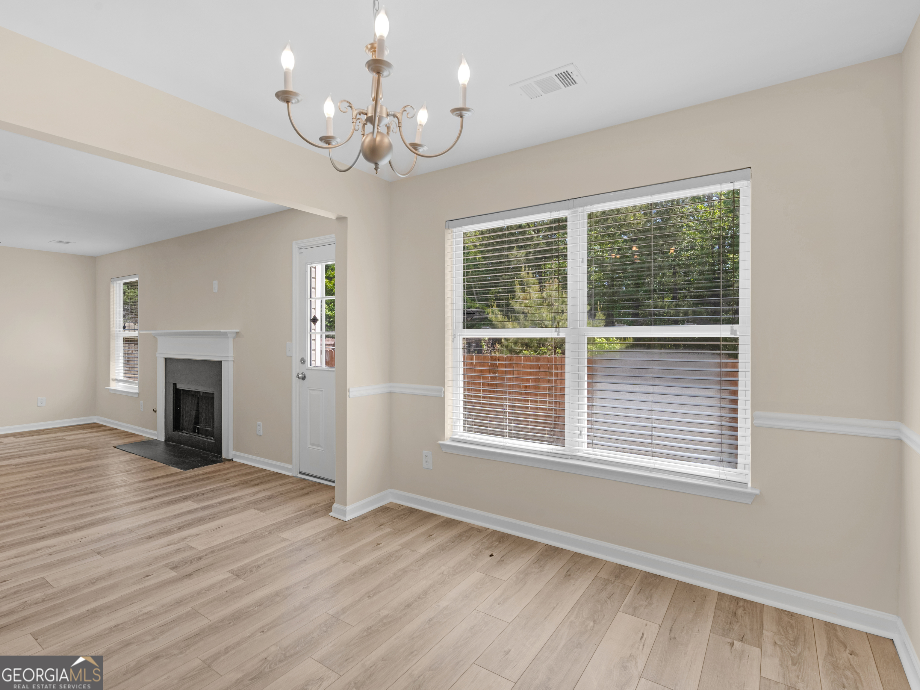 7228 Mountain Laurel Way