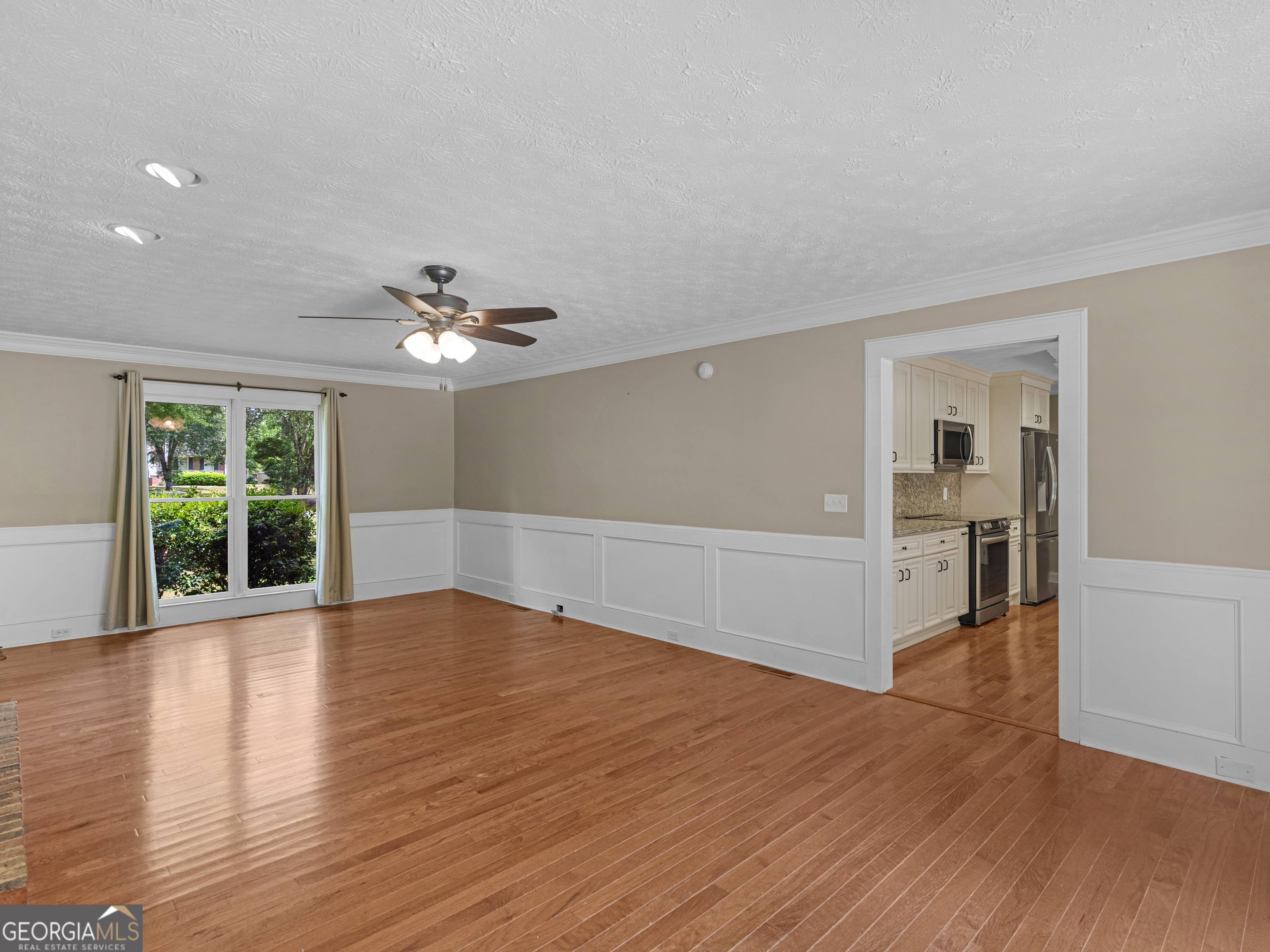 8601 N Shore Drive