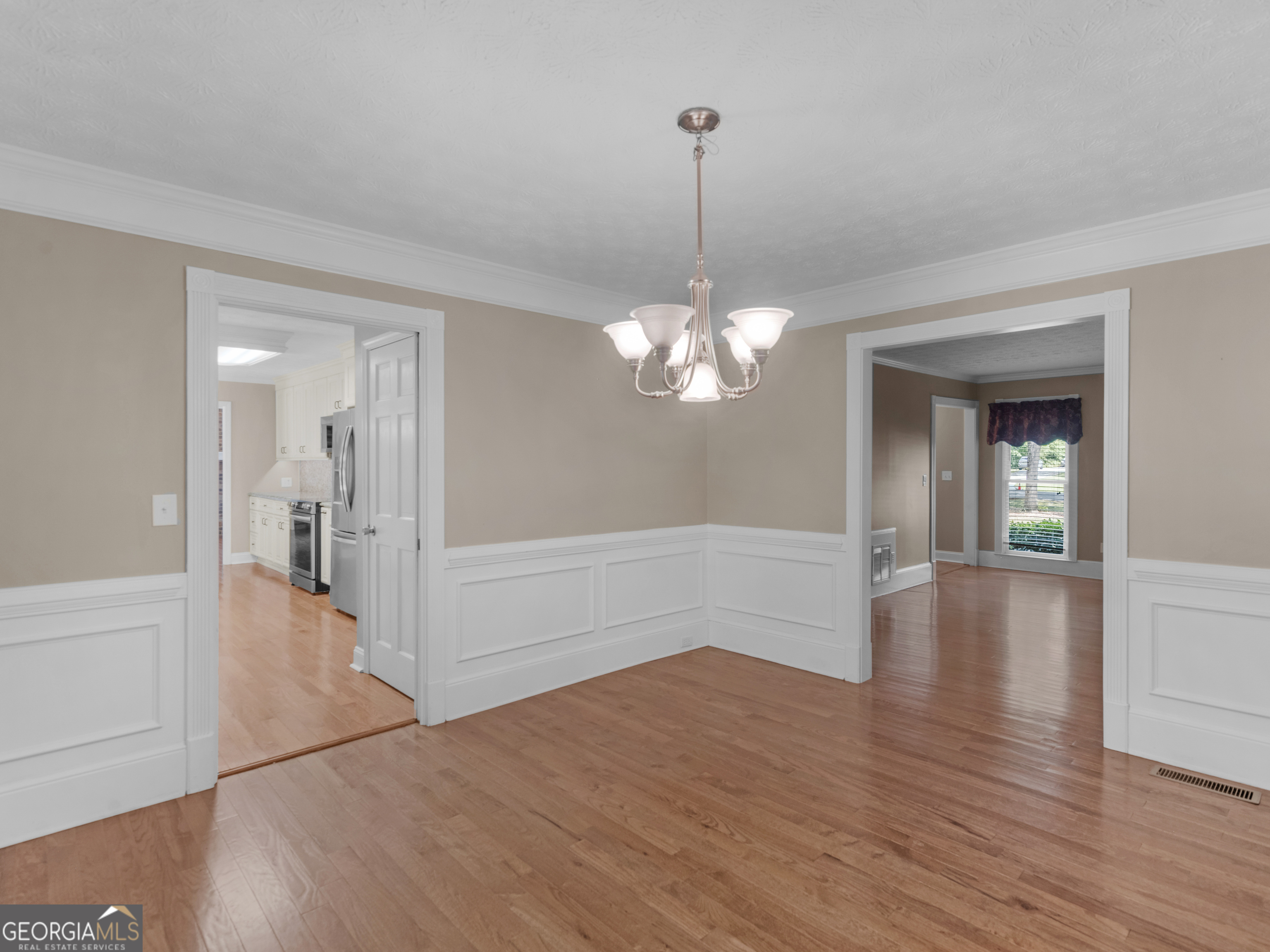 8601 N Shore Drive