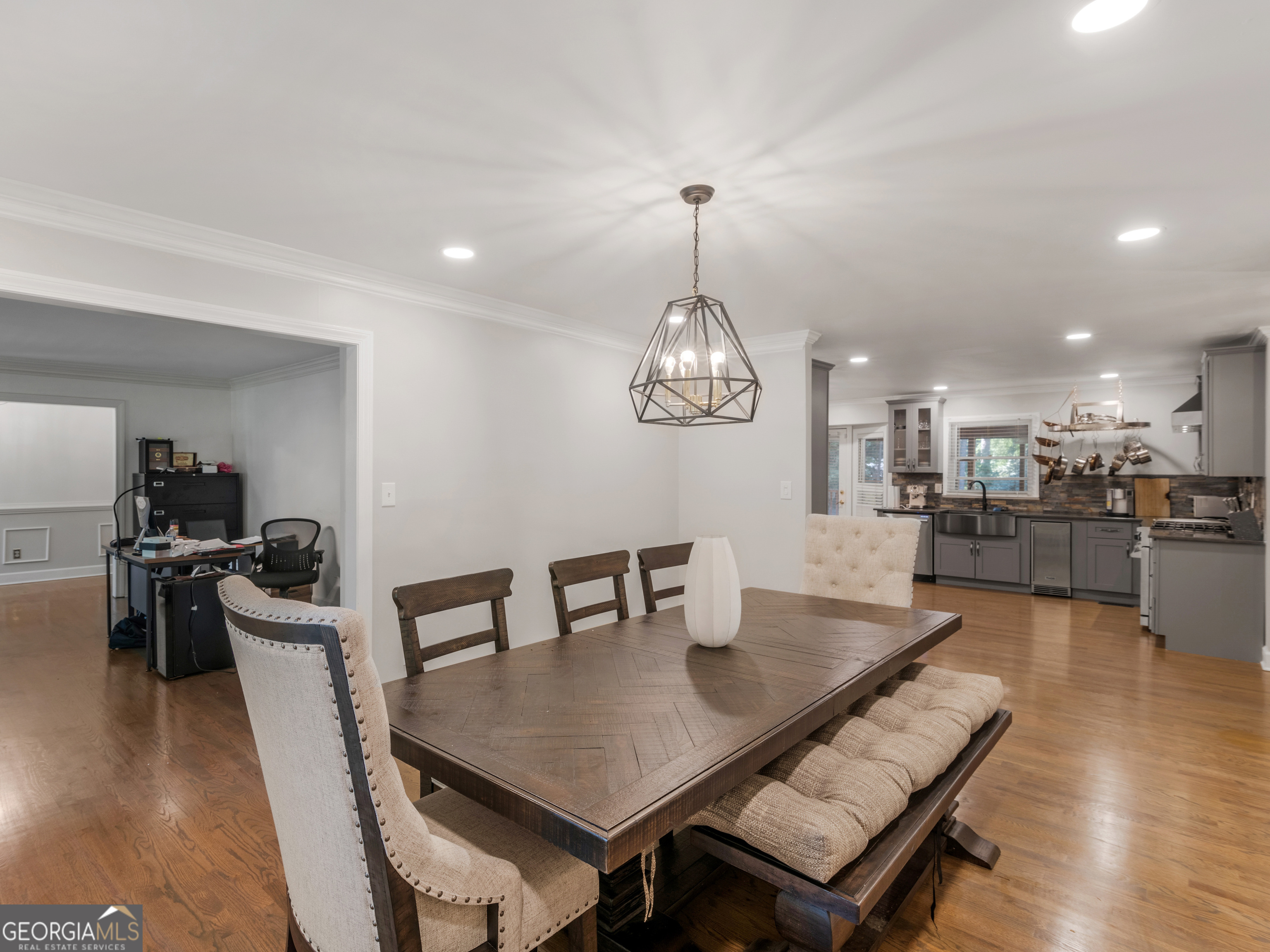 2585 Wildwood Court