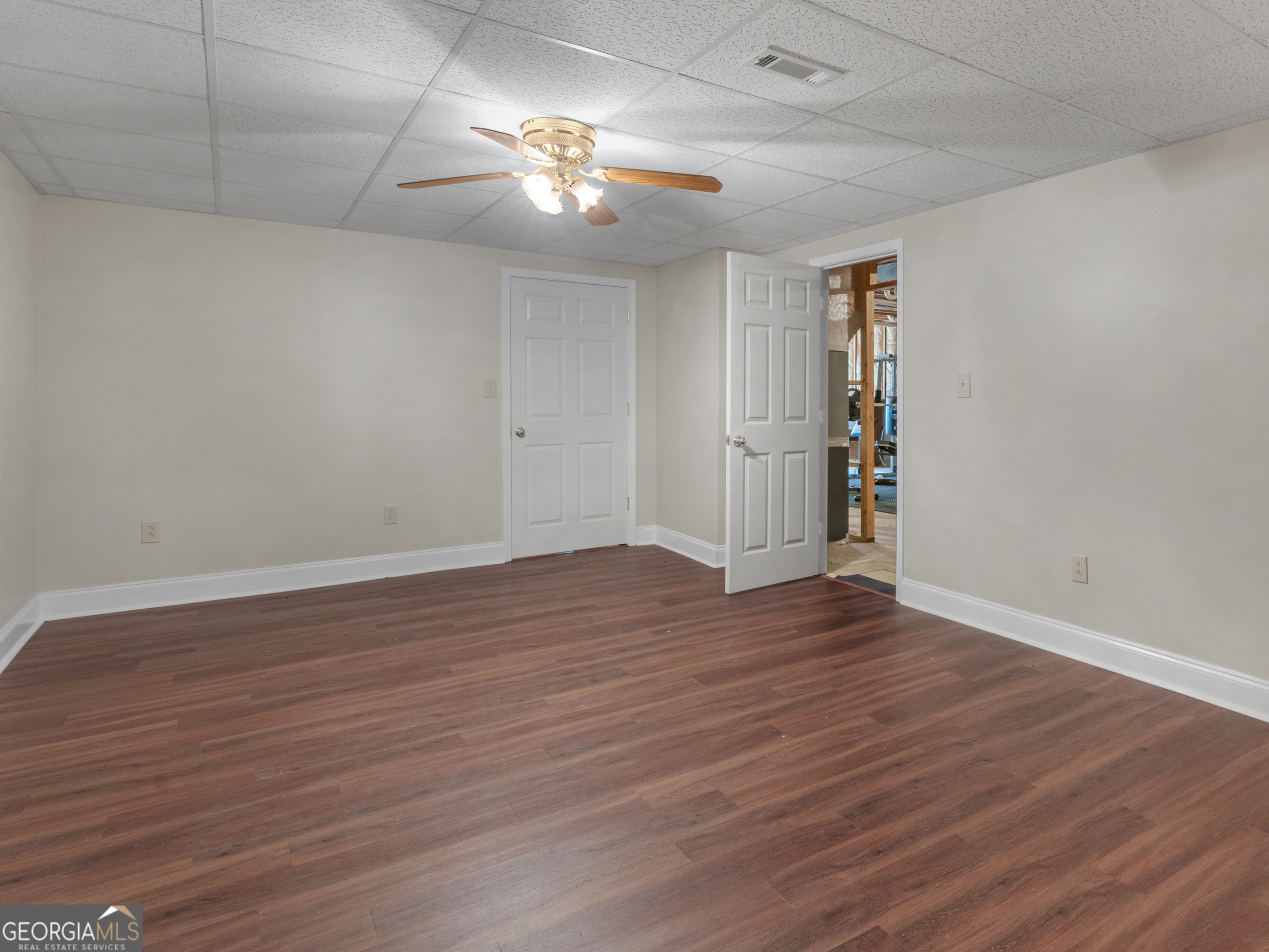 2585 Wildwood Court