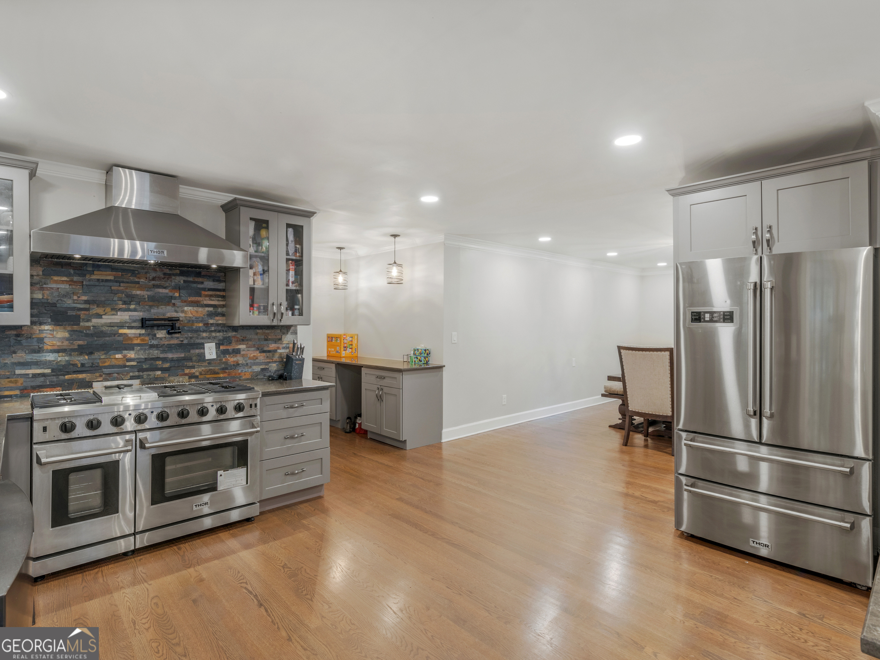 2585 Wildwood Court