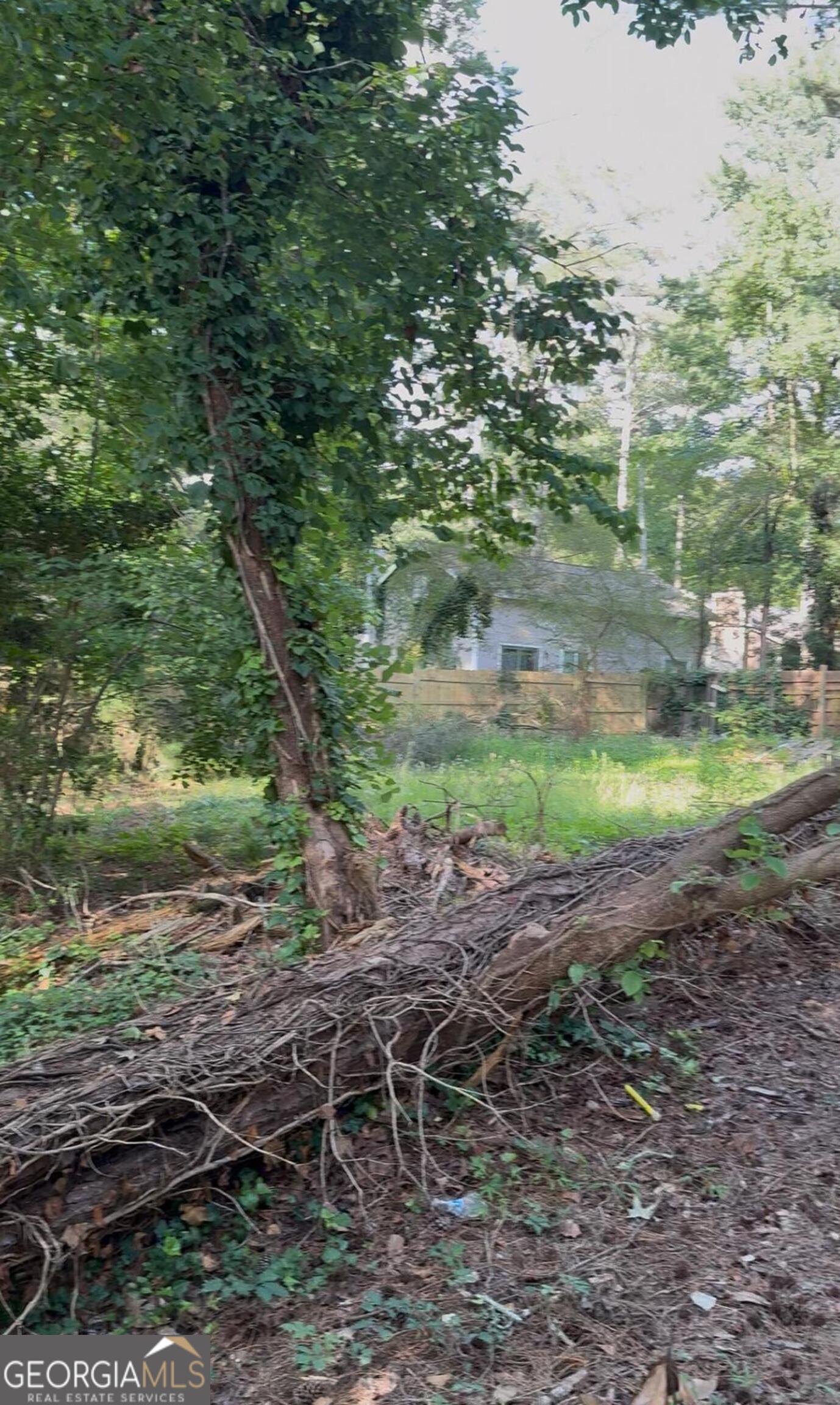 841 Kenwood Lane