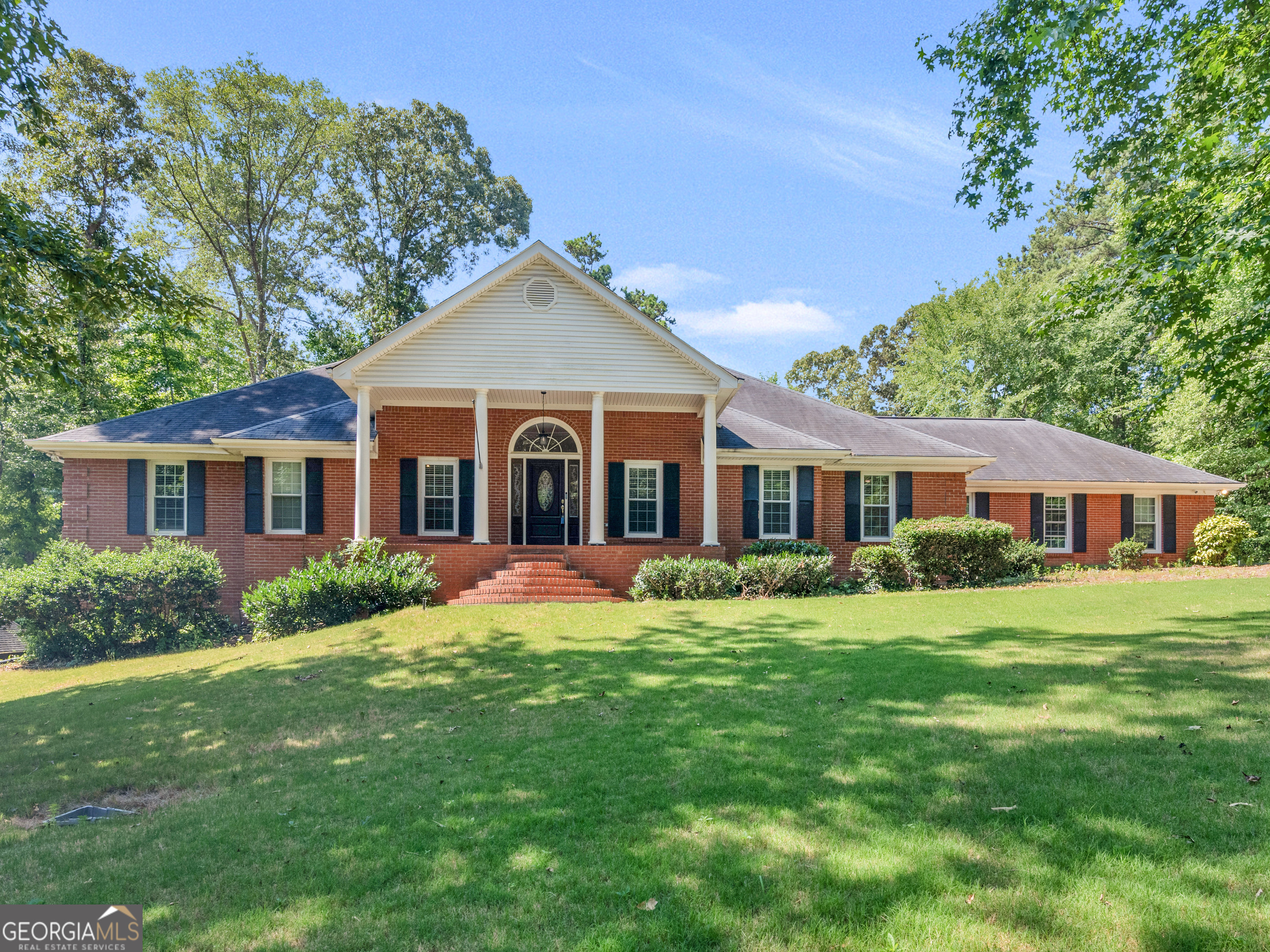 2585 Wildwood Court