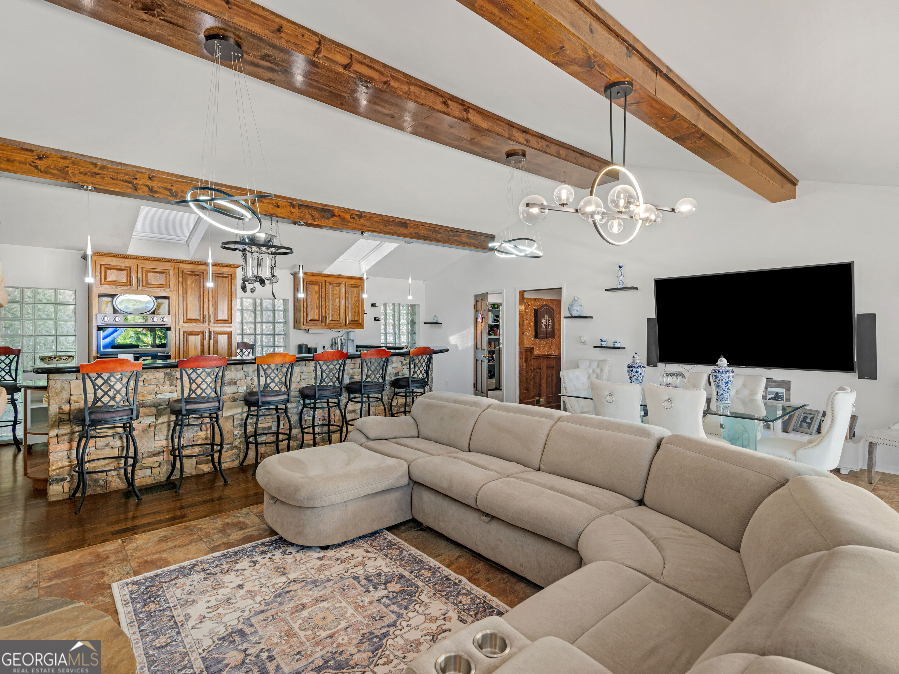 2440 Emerald Drive