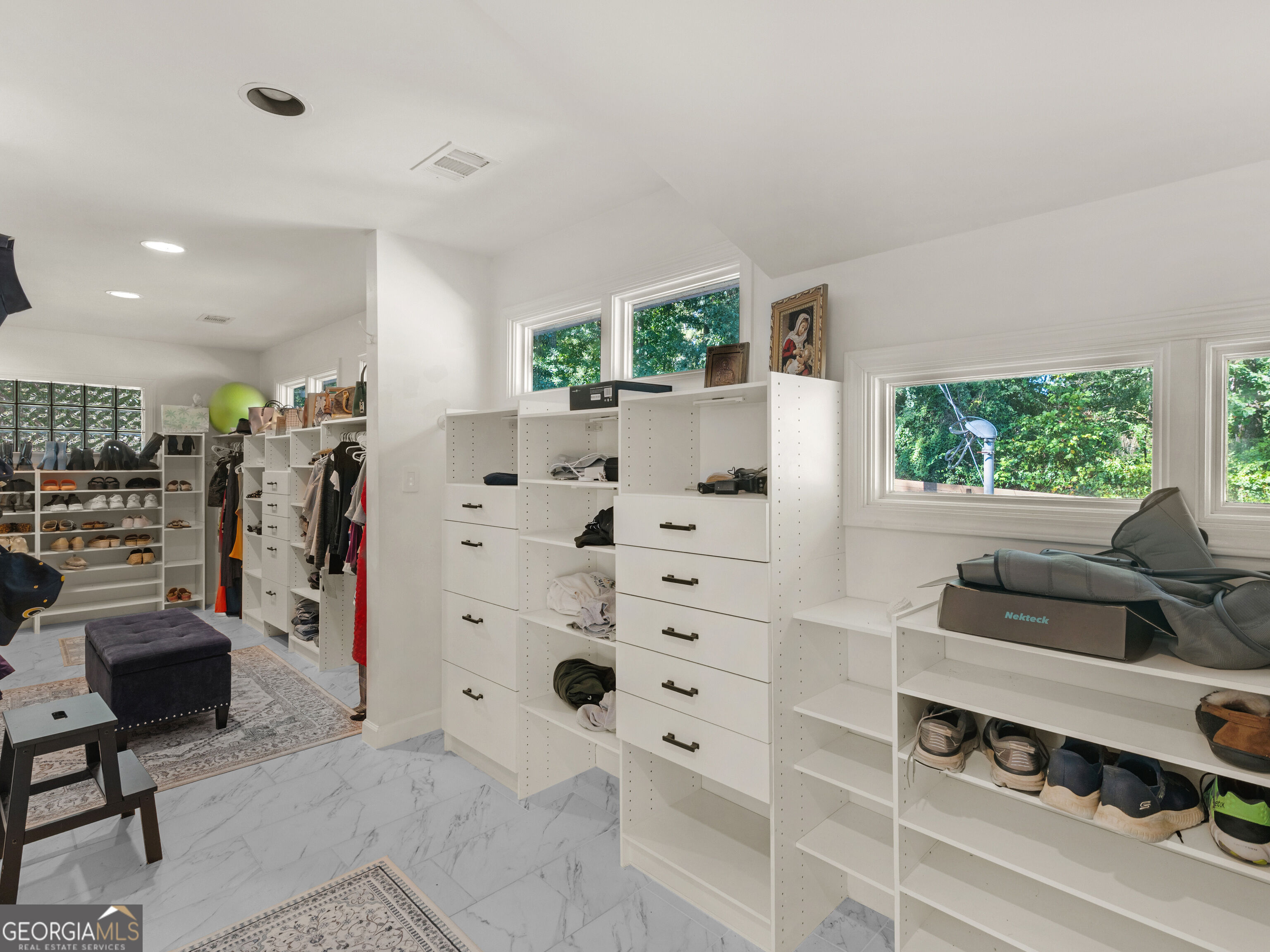2440 Emerald Drive