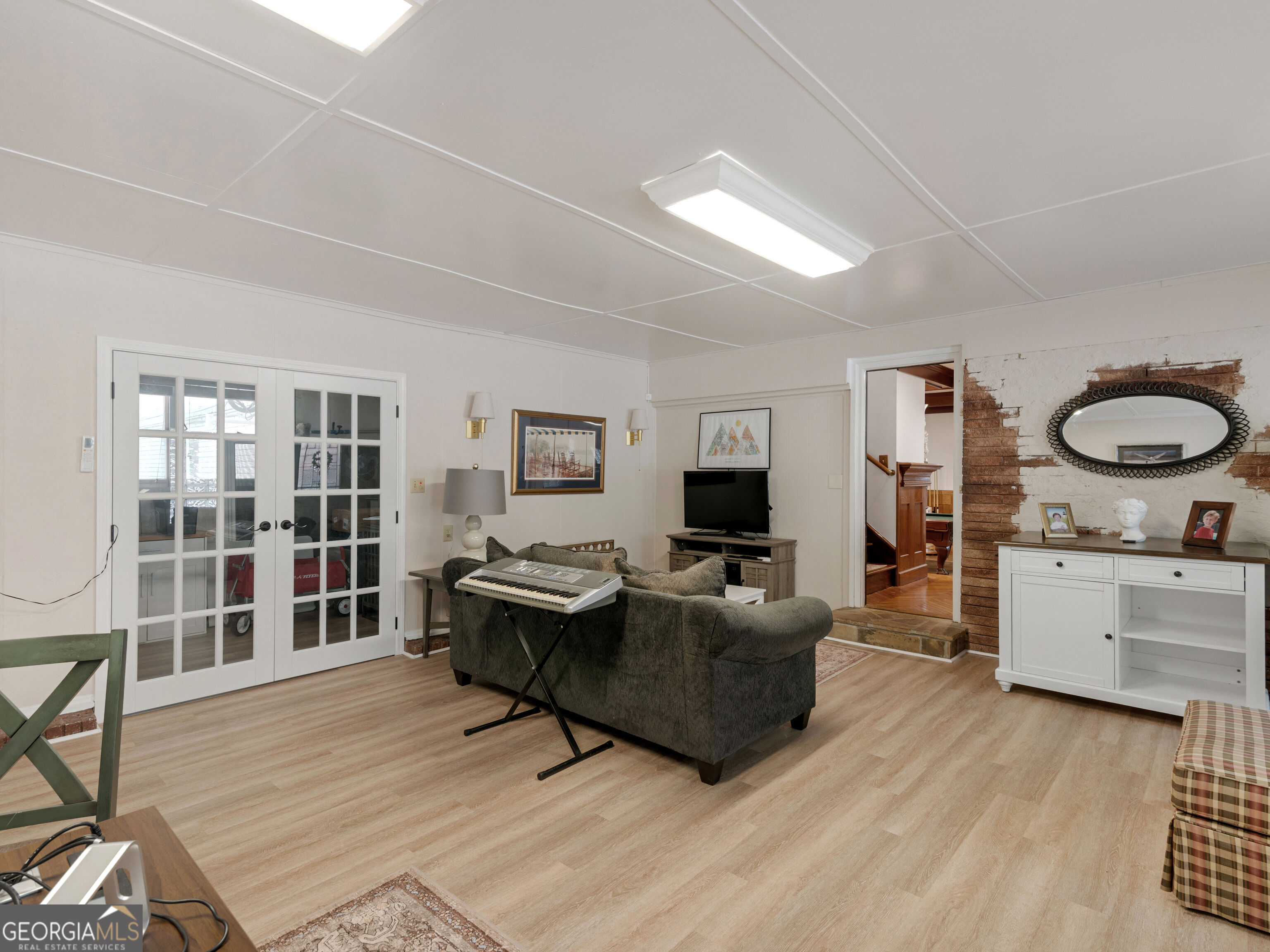 2440 Emerald Drive