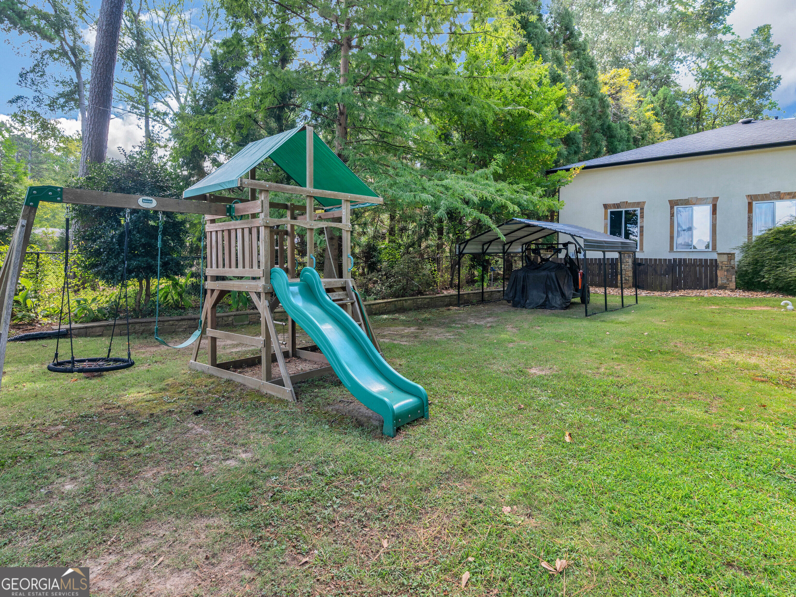 2440 Emerald Drive