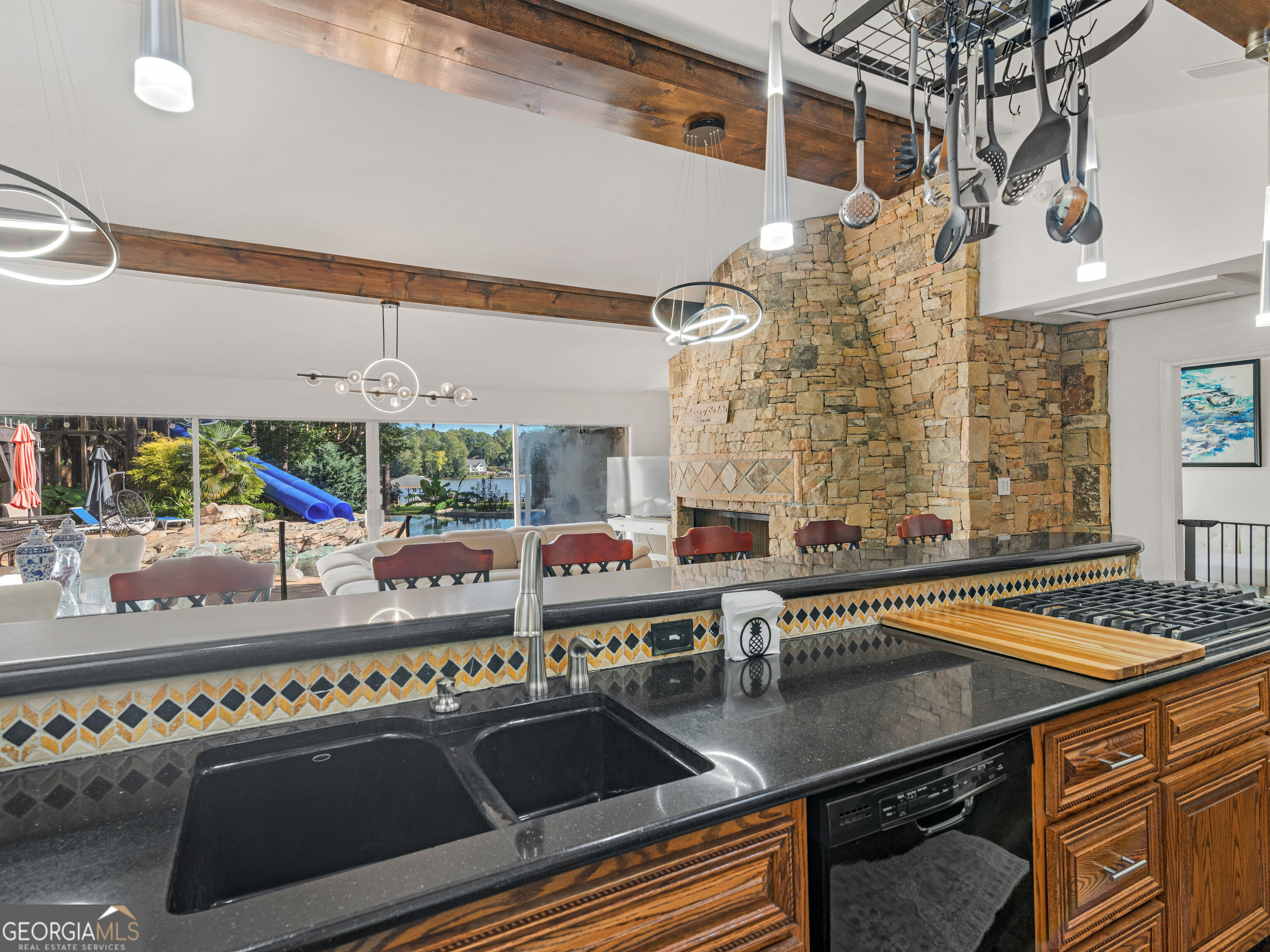 2440 Emerald Drive