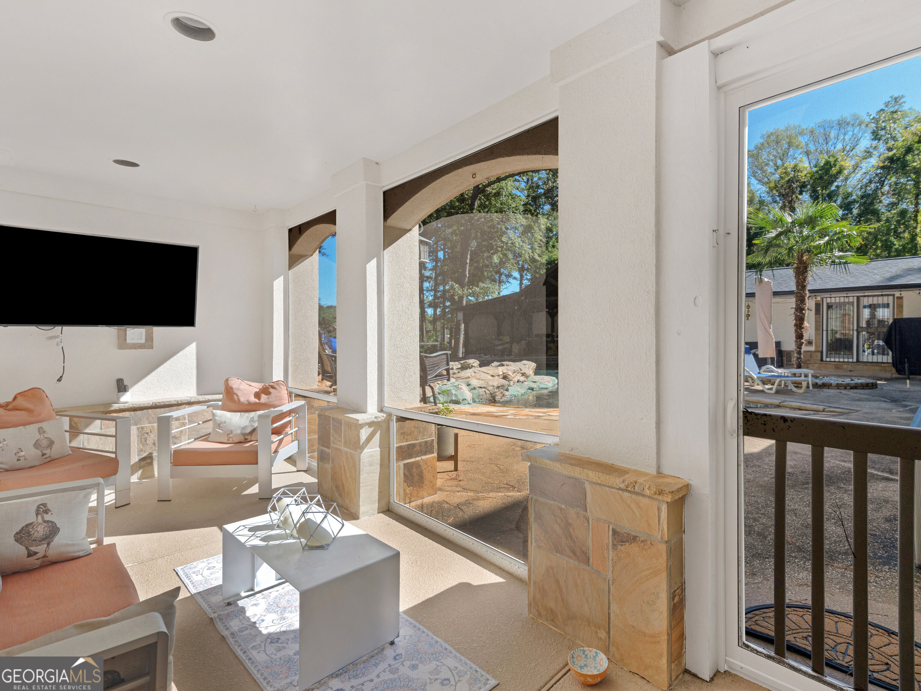 2440 Emerald Drive