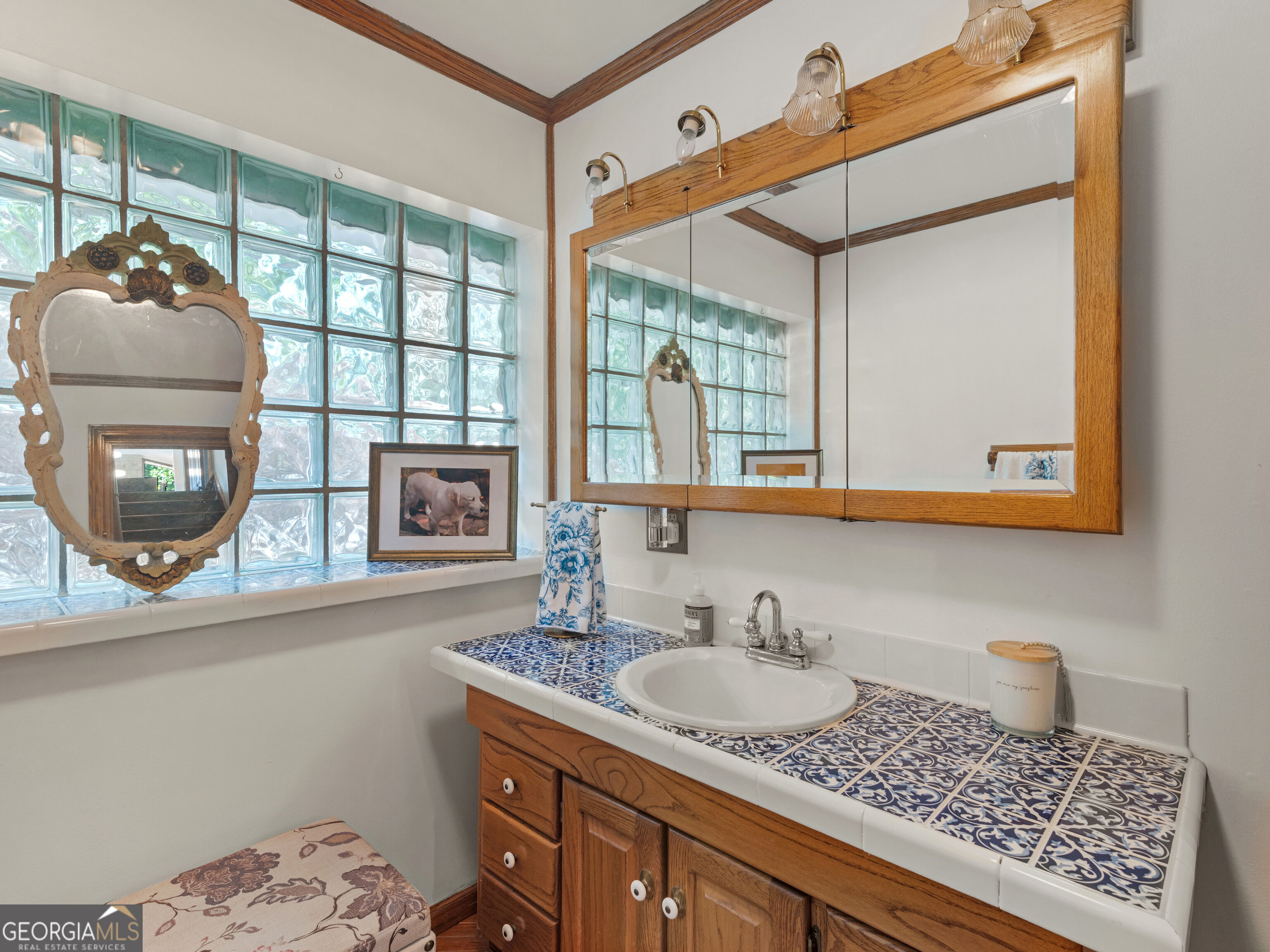 2440 Emerald Drive