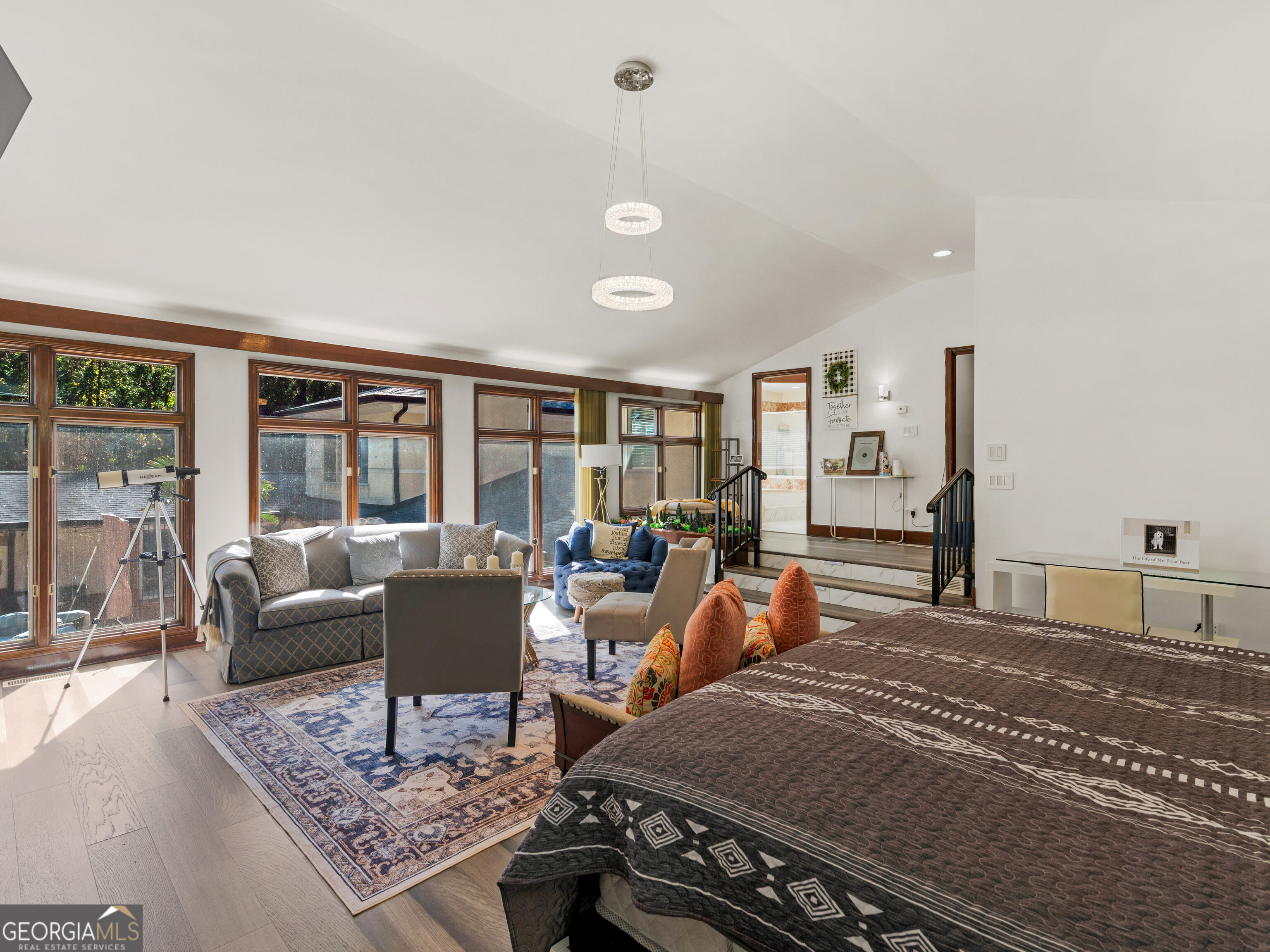 2440 Emerald Drive