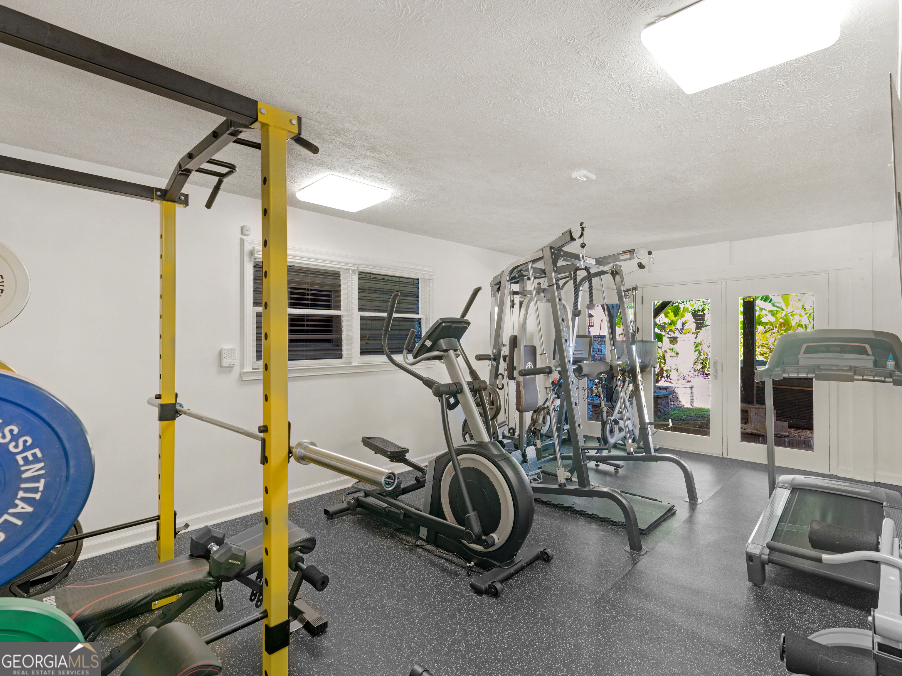 2440 Emerald Drive