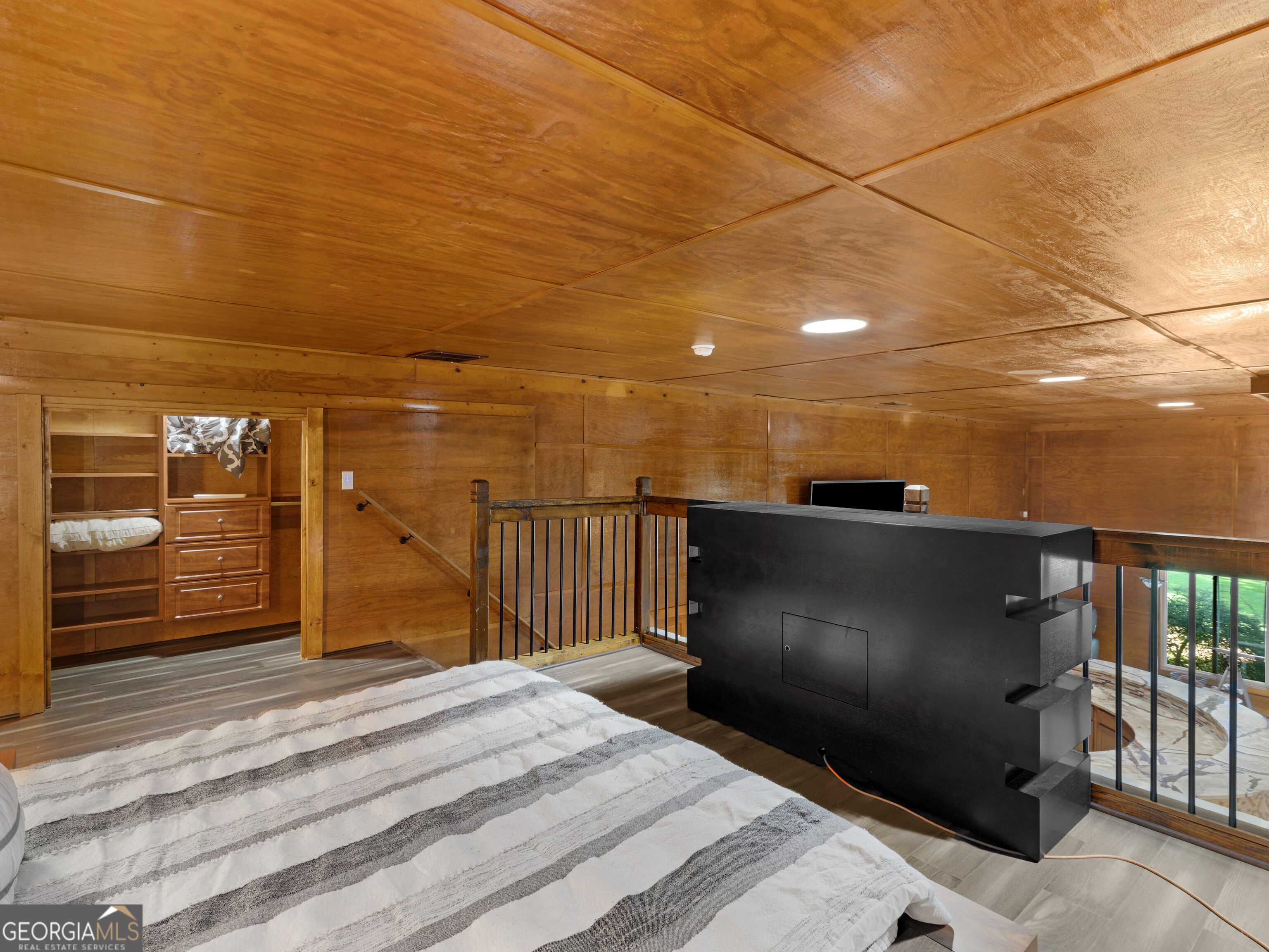 2440 Emerald Drive