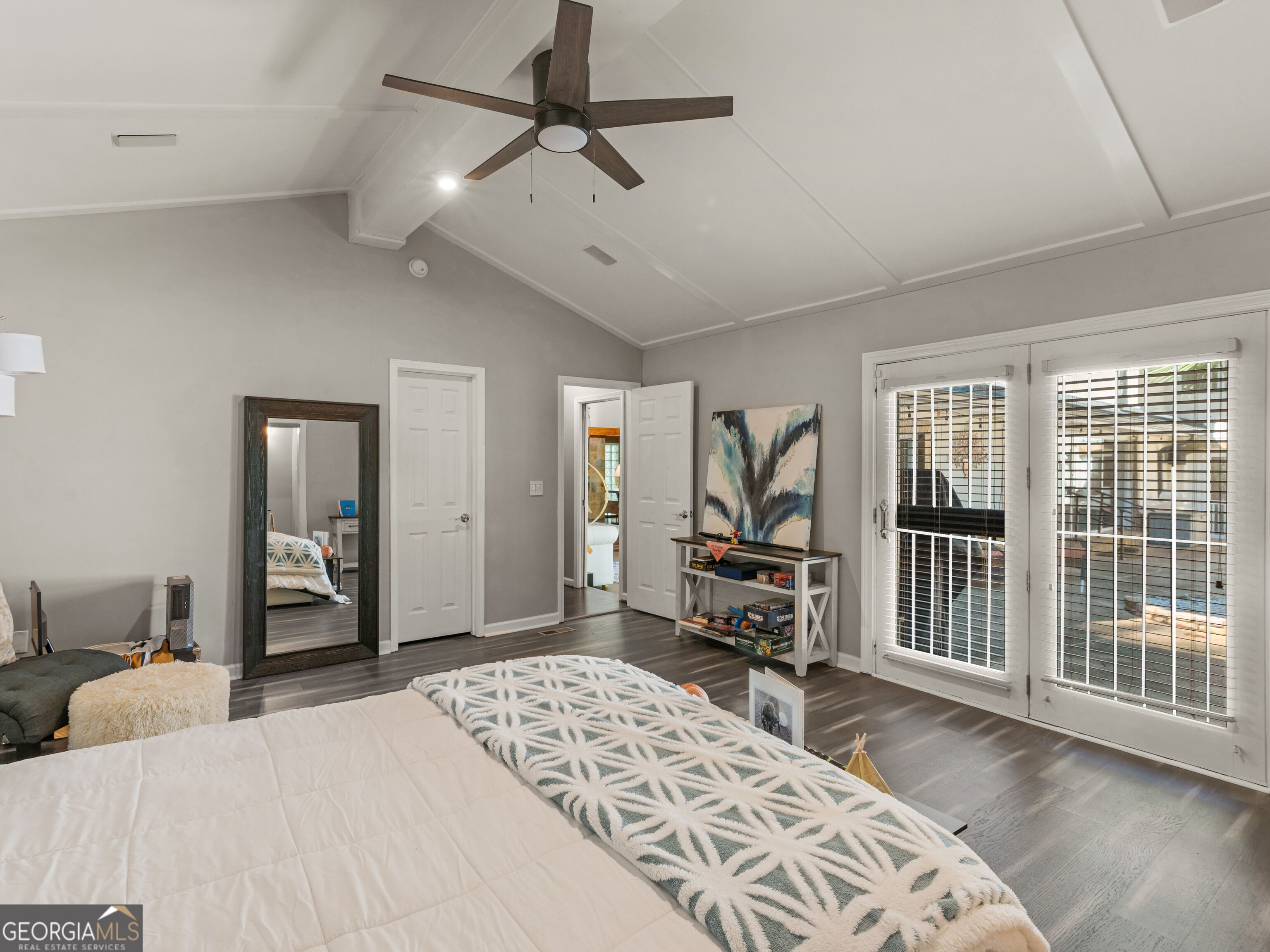 2440 Emerald Drive