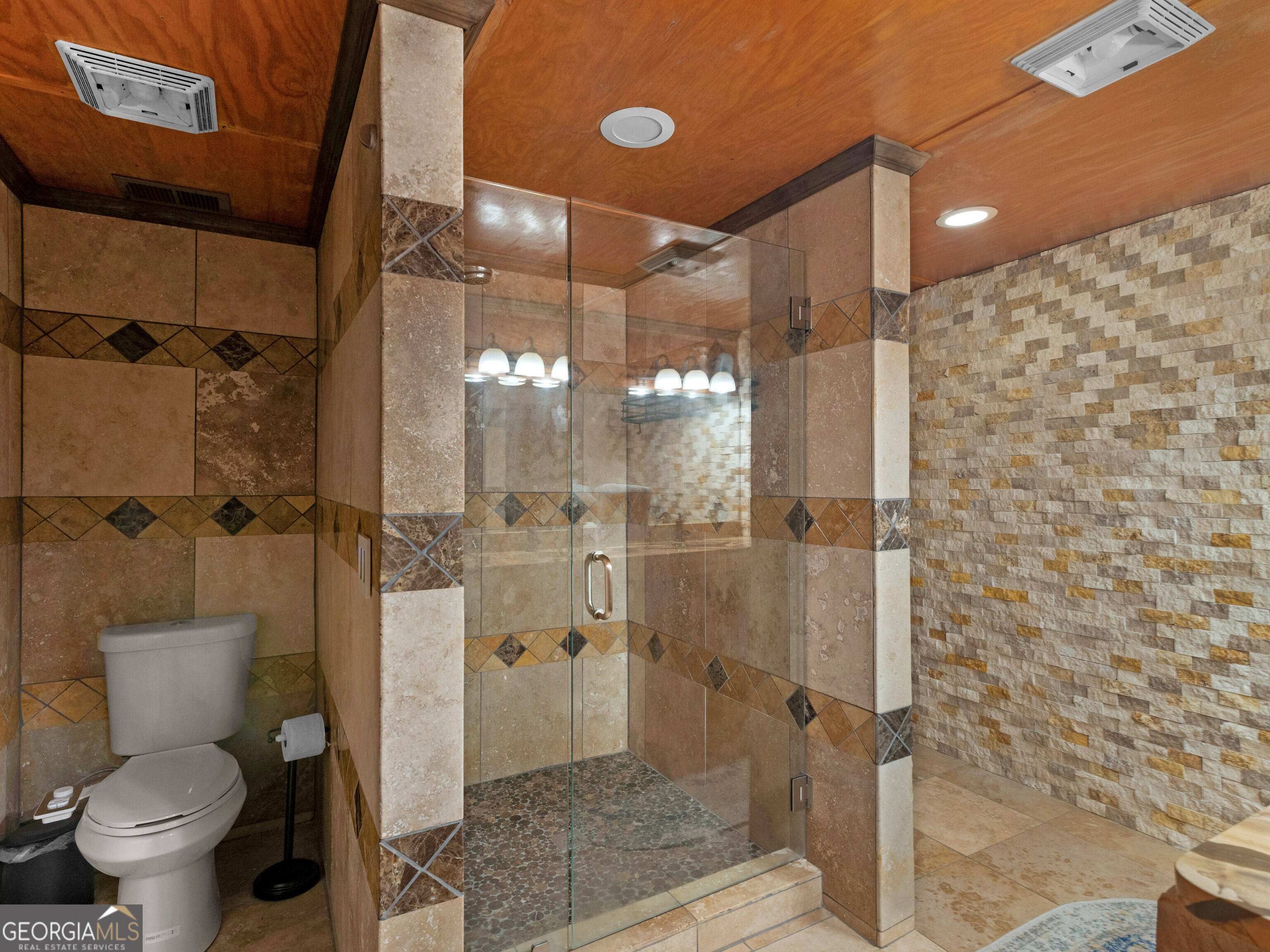 2440 Emerald Drive