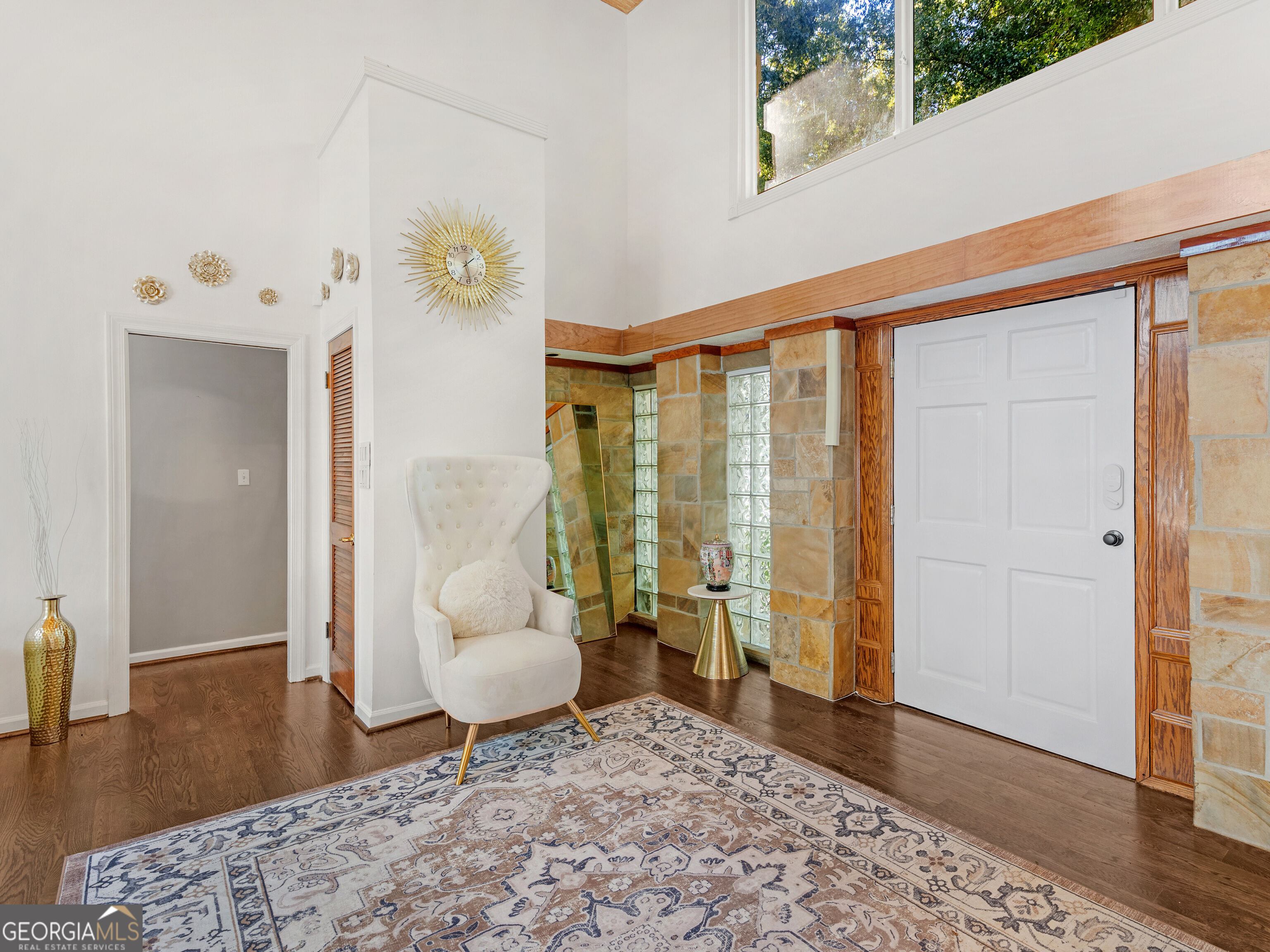 2440 Emerald Drive