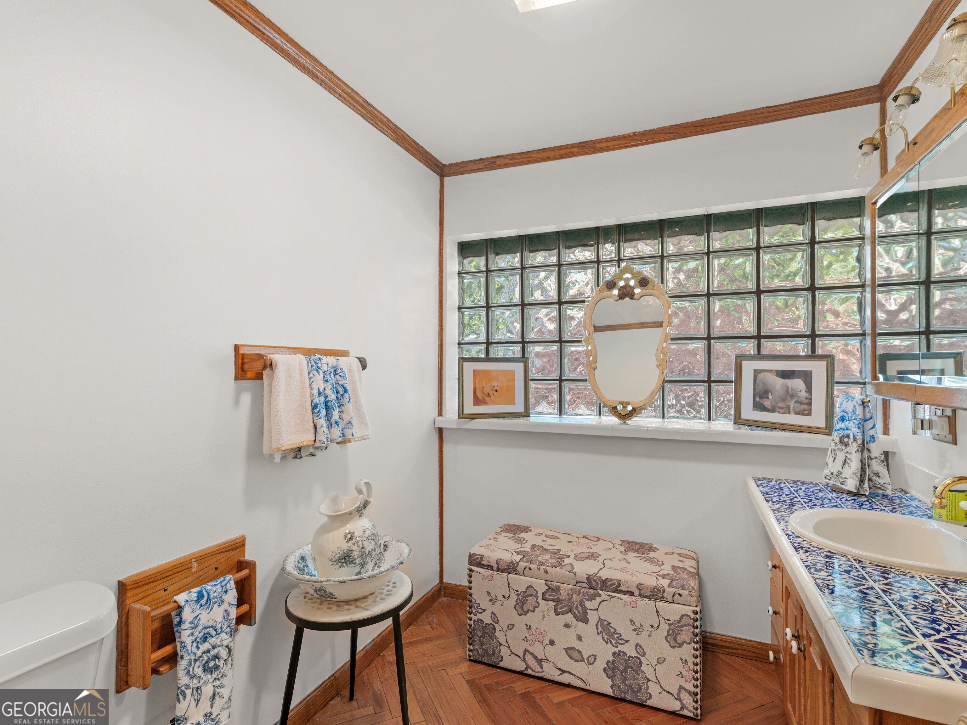 2440 Emerald Drive