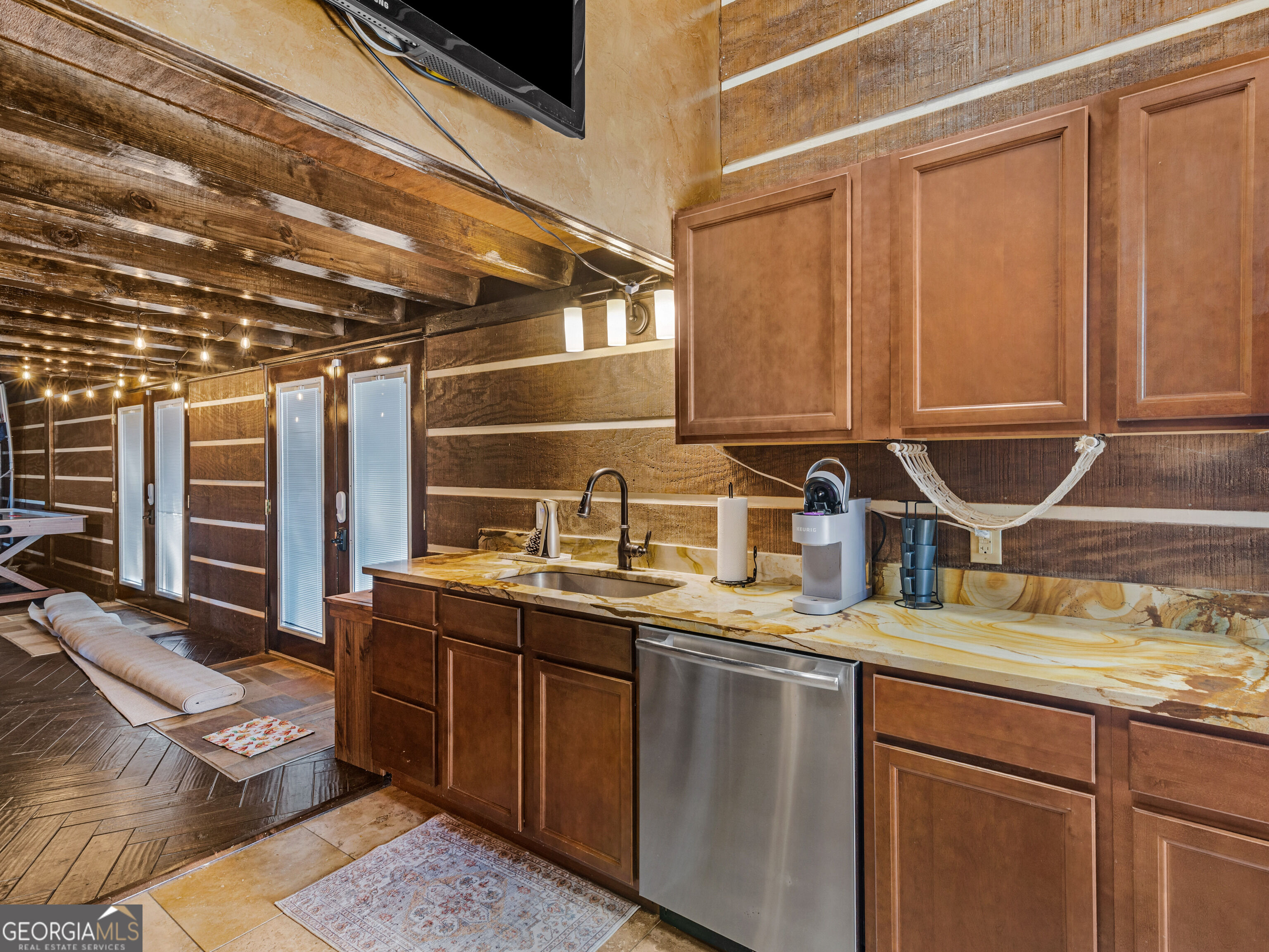 2440 Emerald Drive