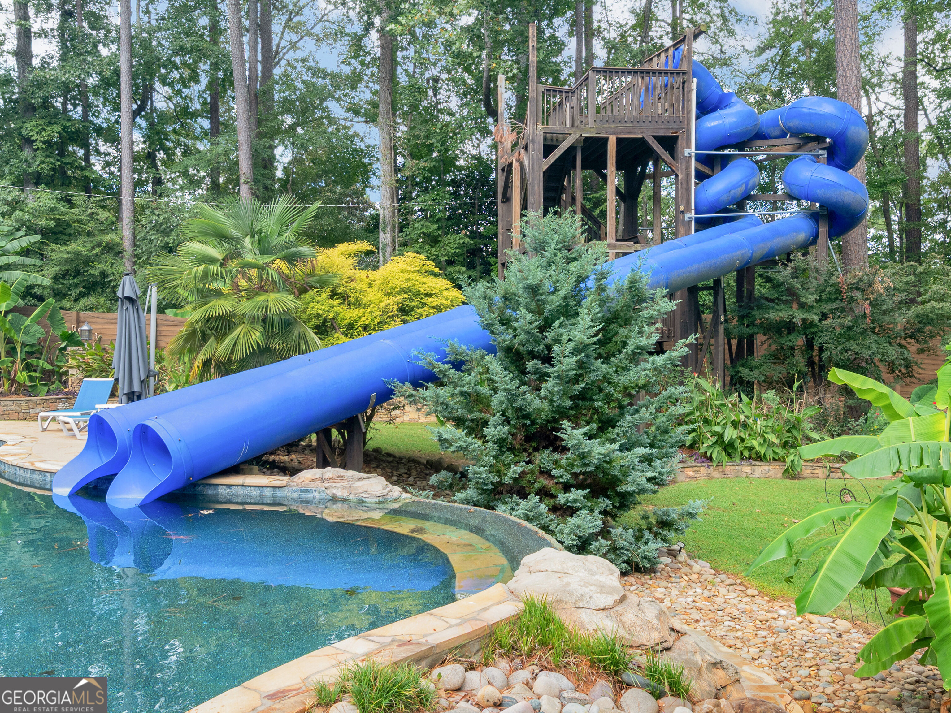 2440 Emerald Drive