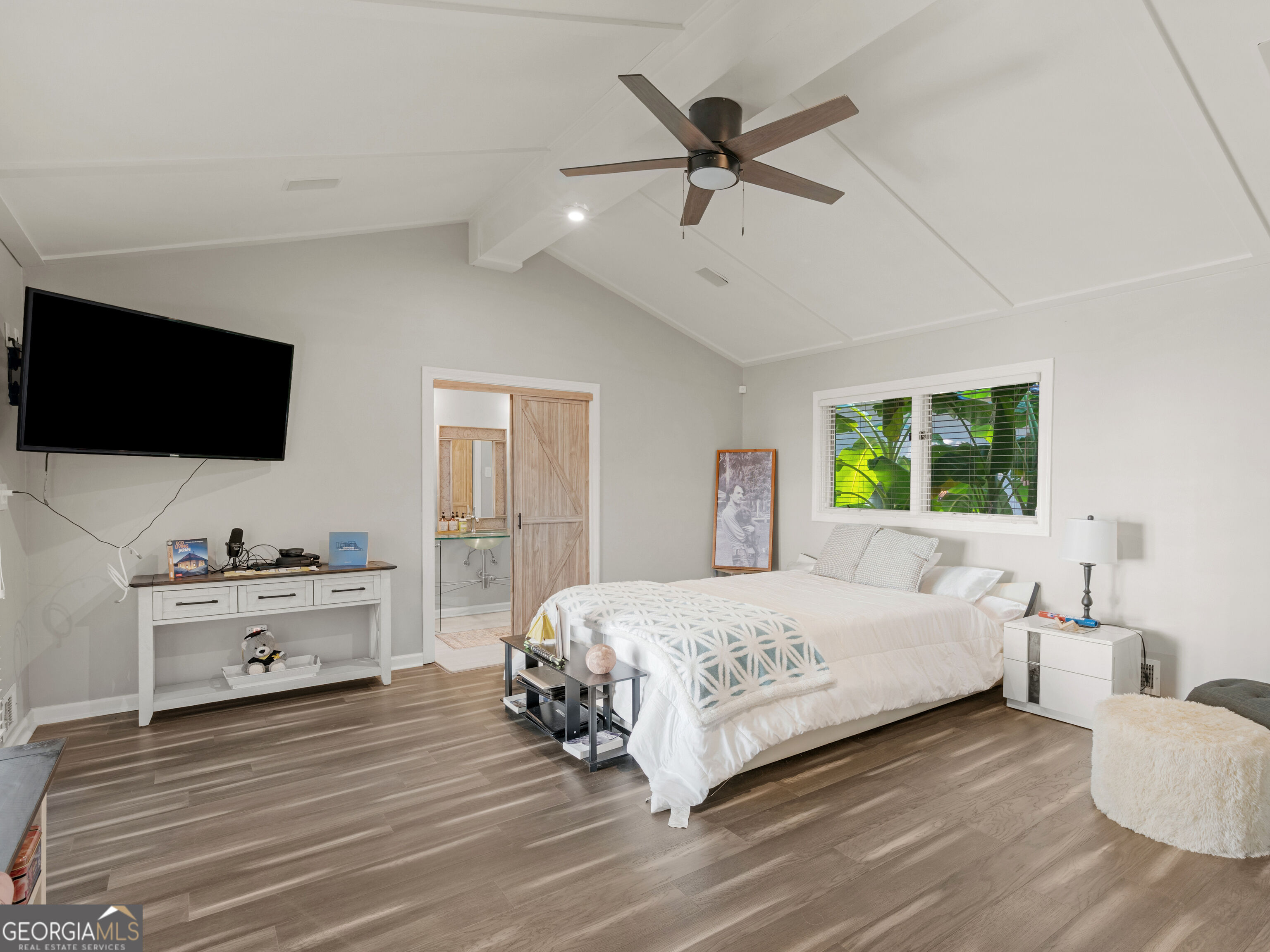 2440 Emerald Drive