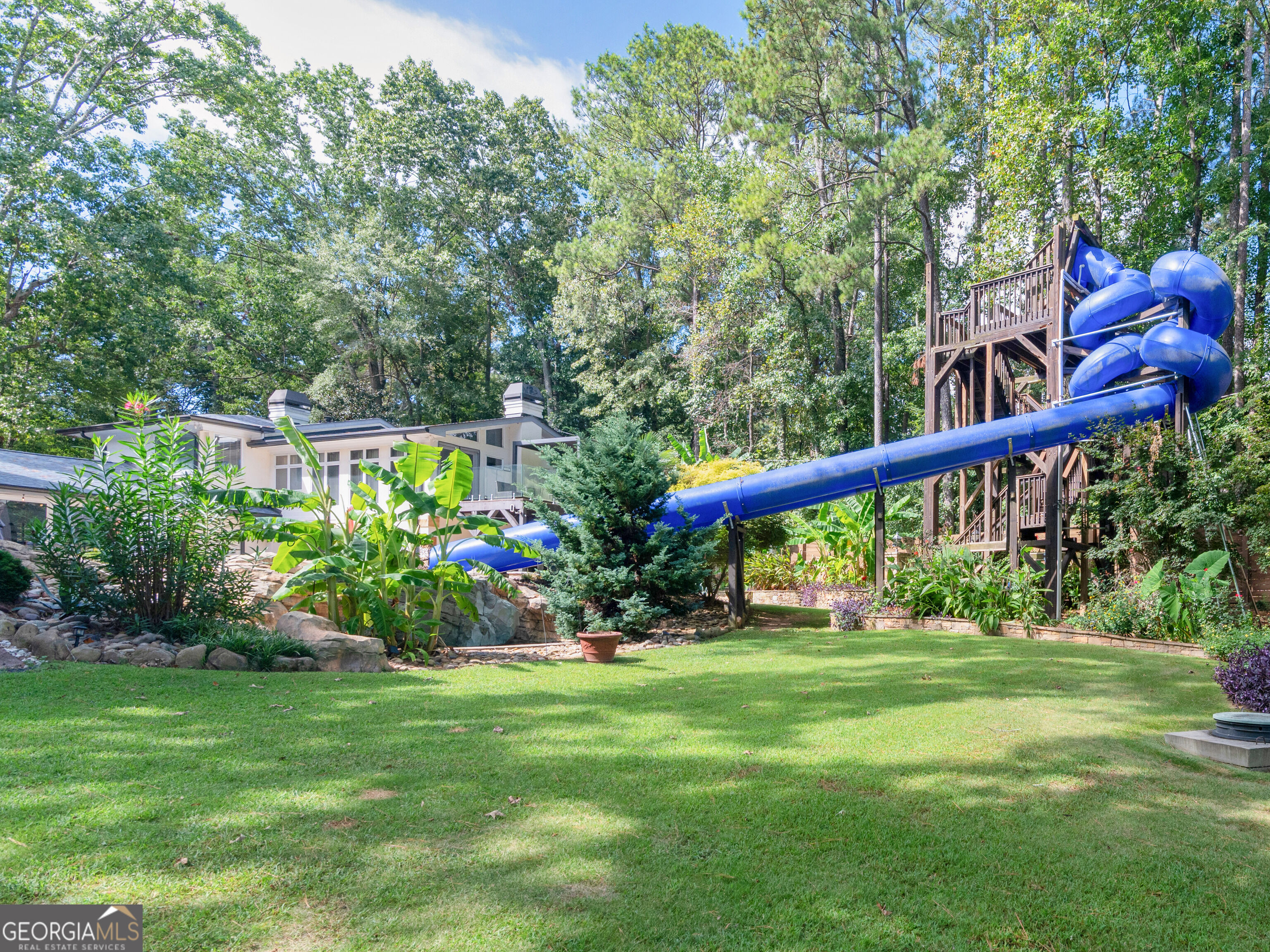 2440 Emerald Drive