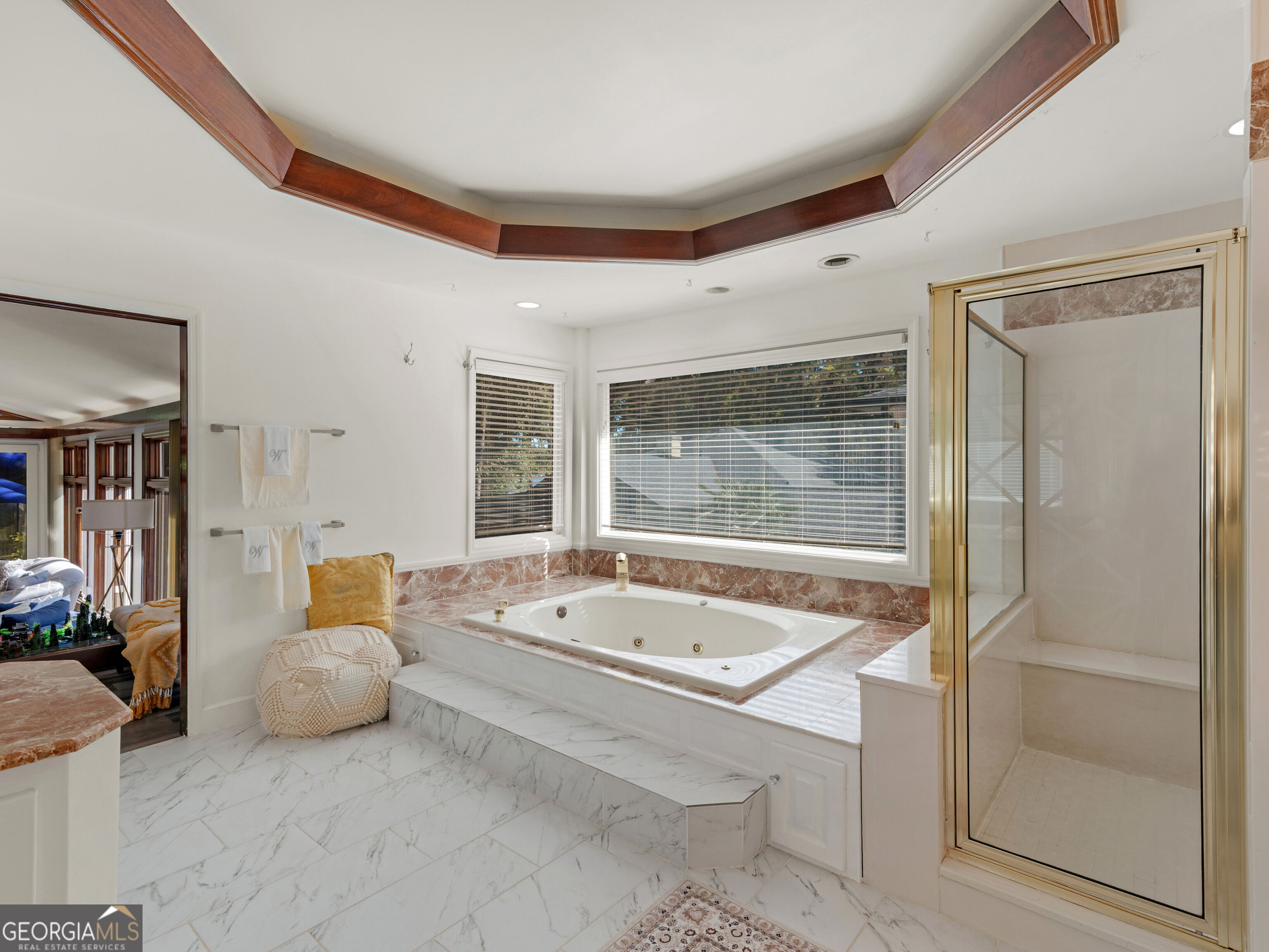 2440 Emerald Drive
