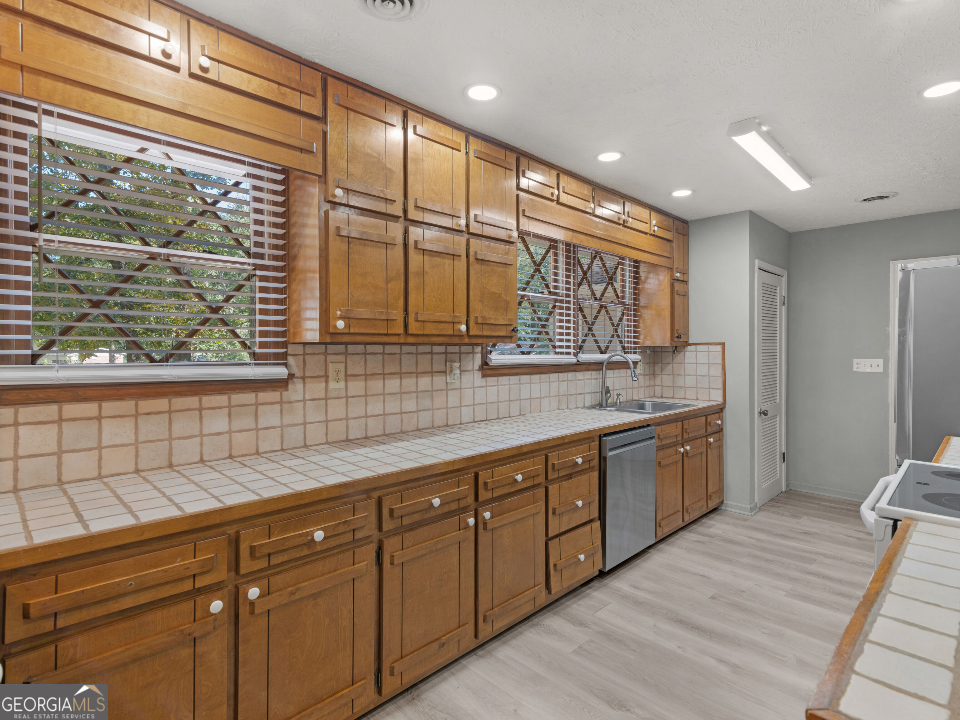 2996 Jodeco Drive