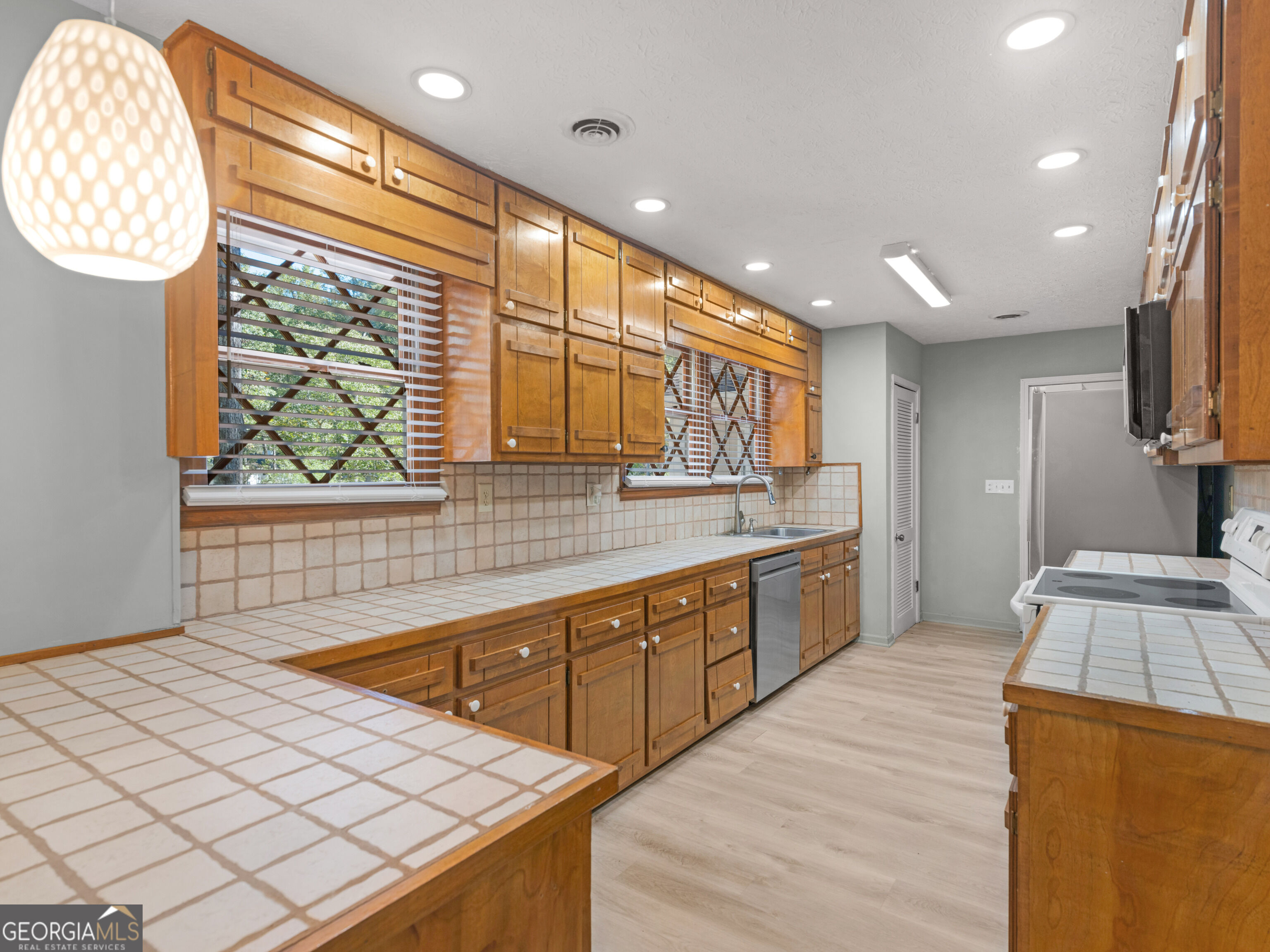 2996 Jodeco Drive