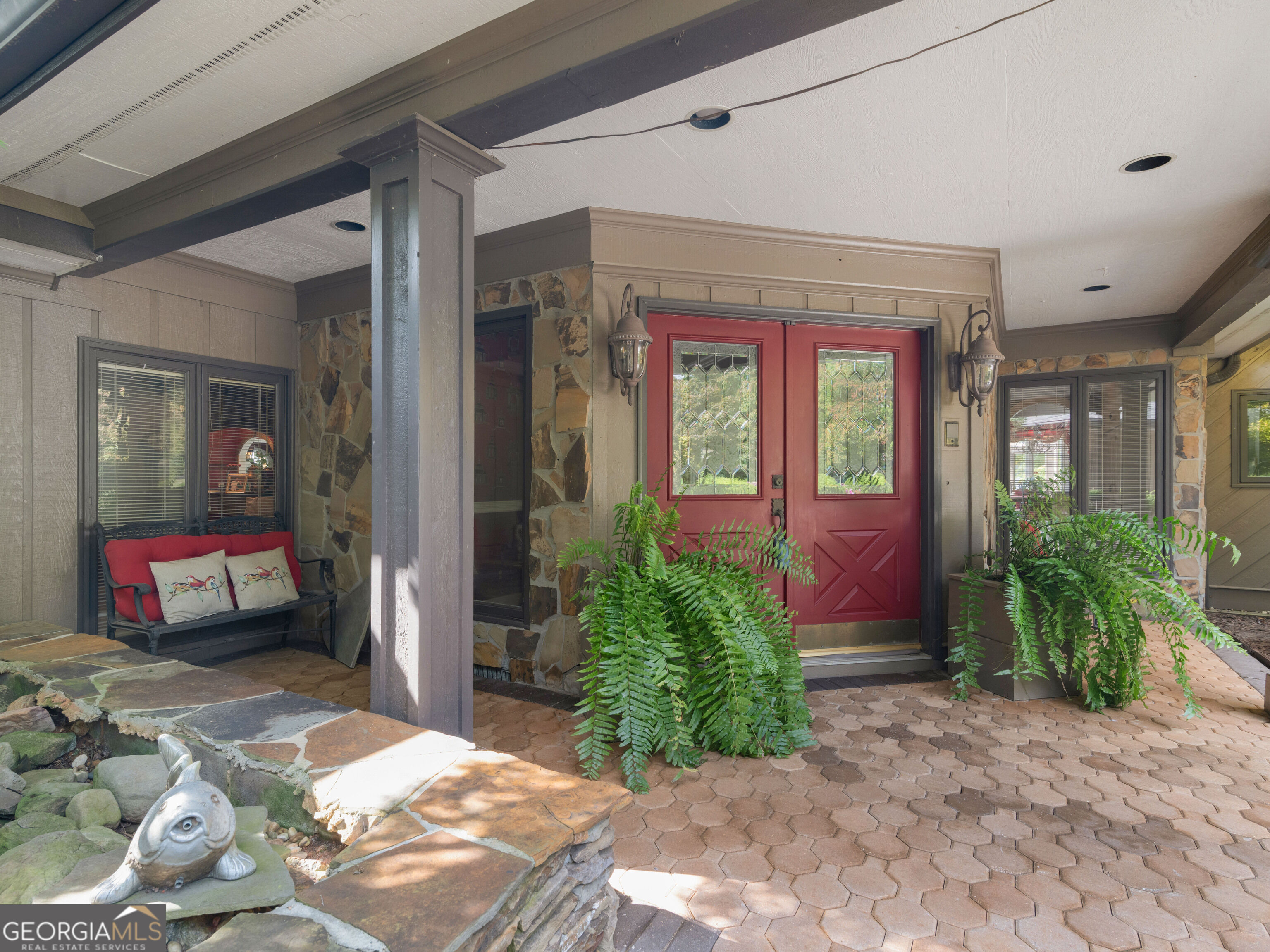 3031 Lake Park Drive