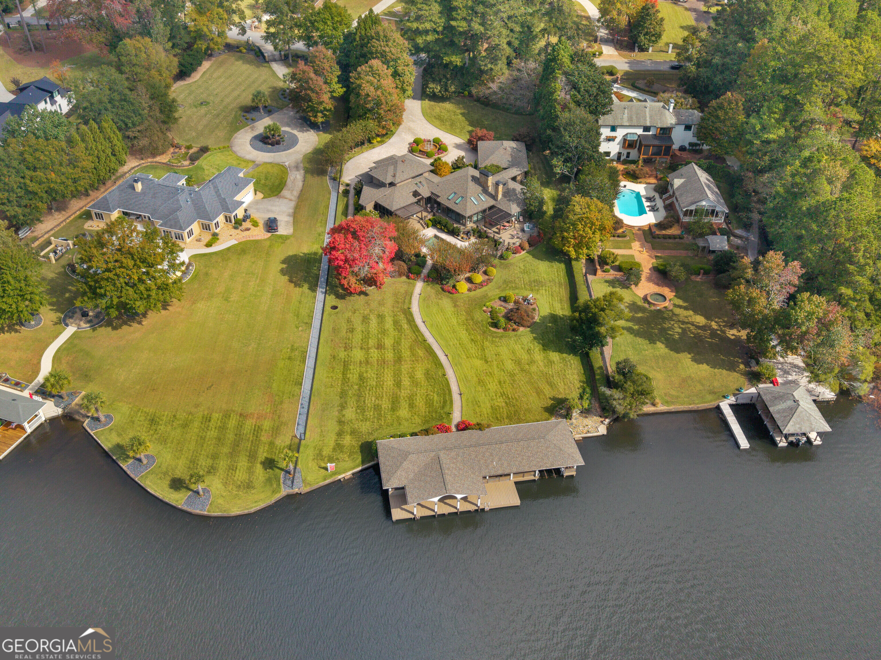 3031 Lake Park Drive