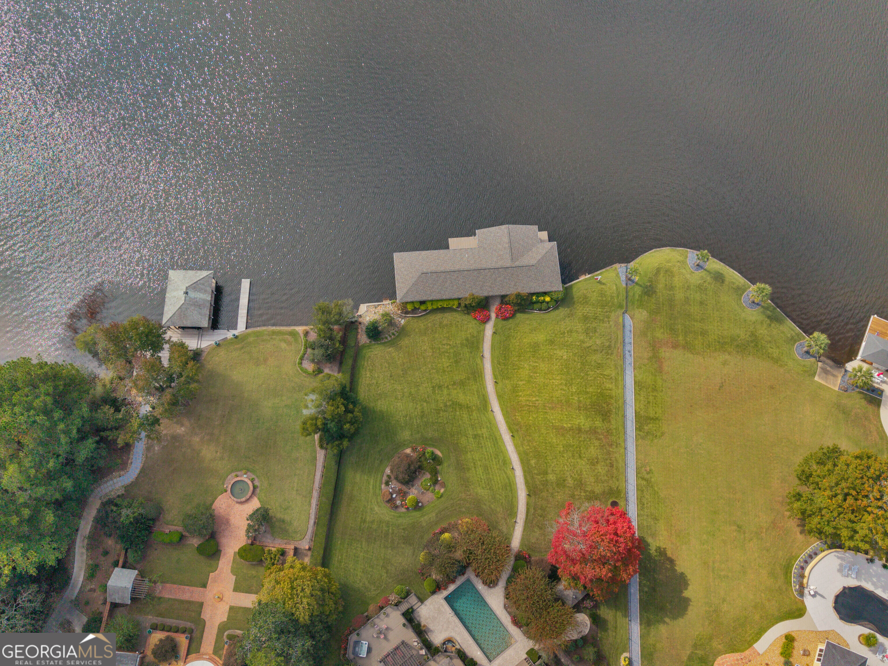 3031 Lake Park Drive
