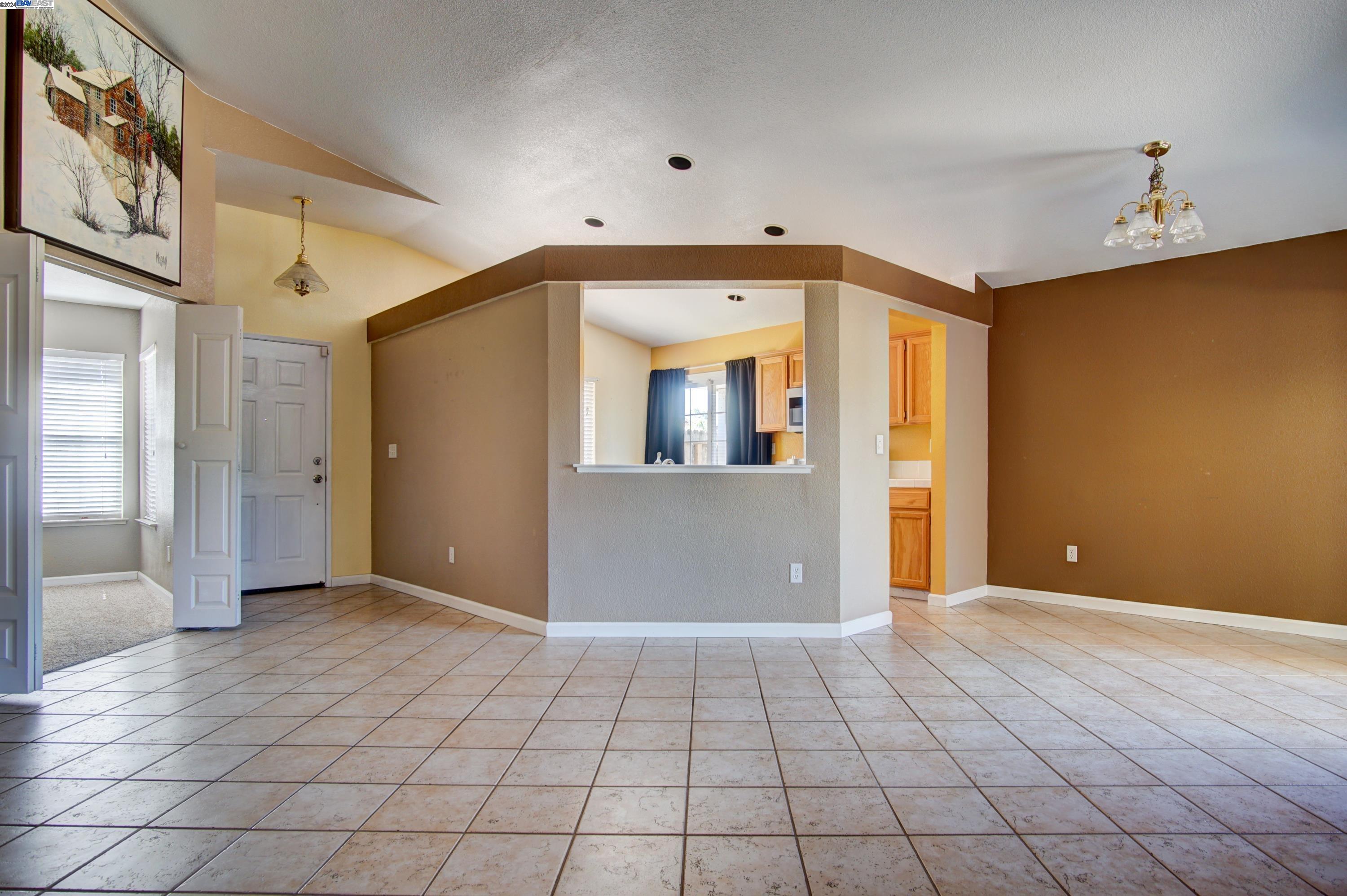 2140 Megan Dr