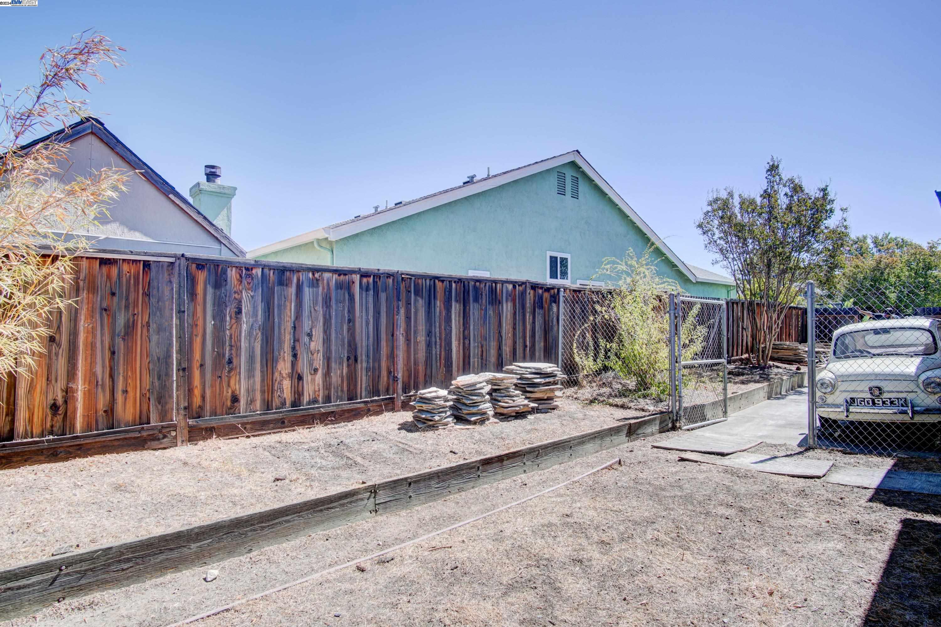 2140 Megan Dr