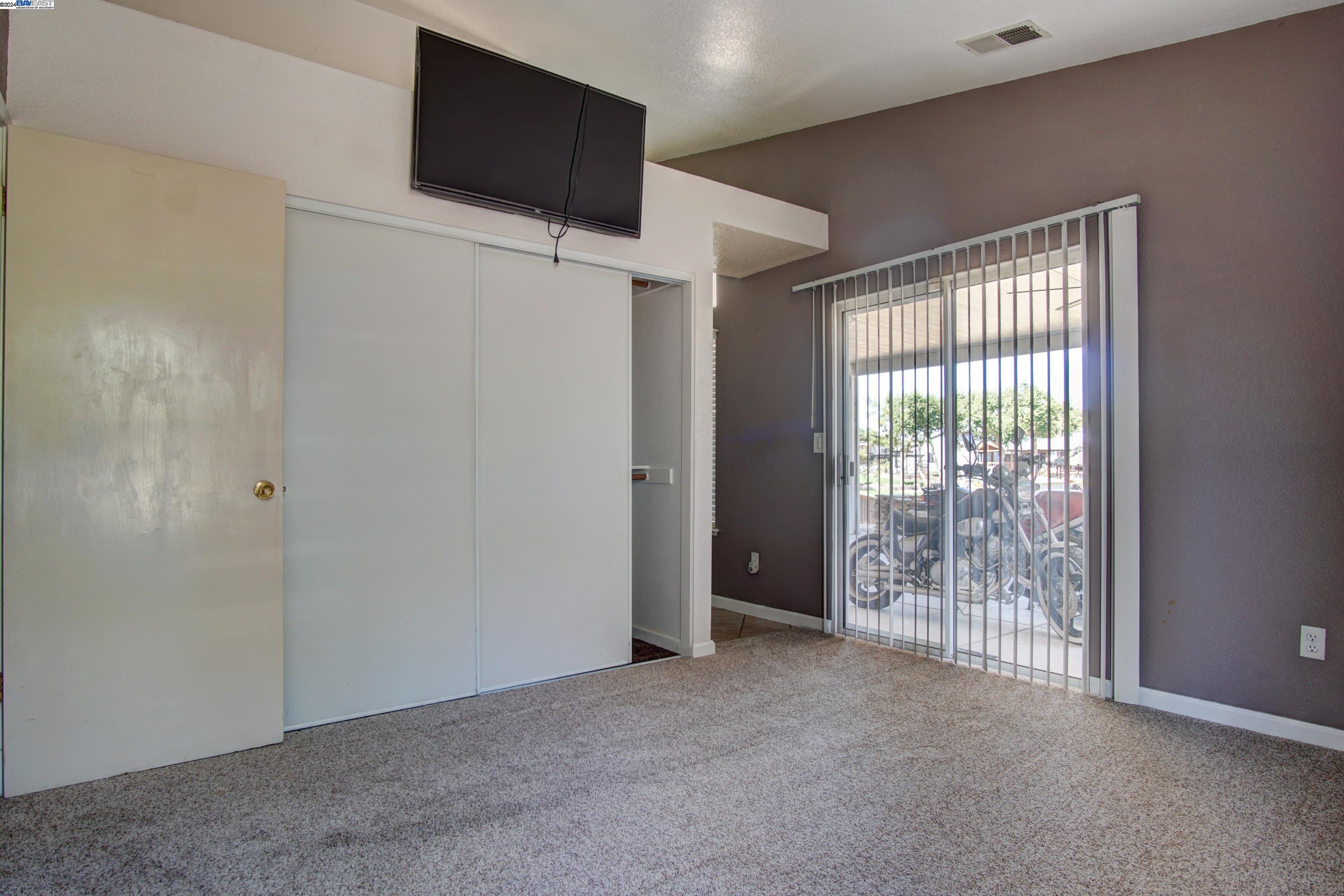 2140 Megan Dr