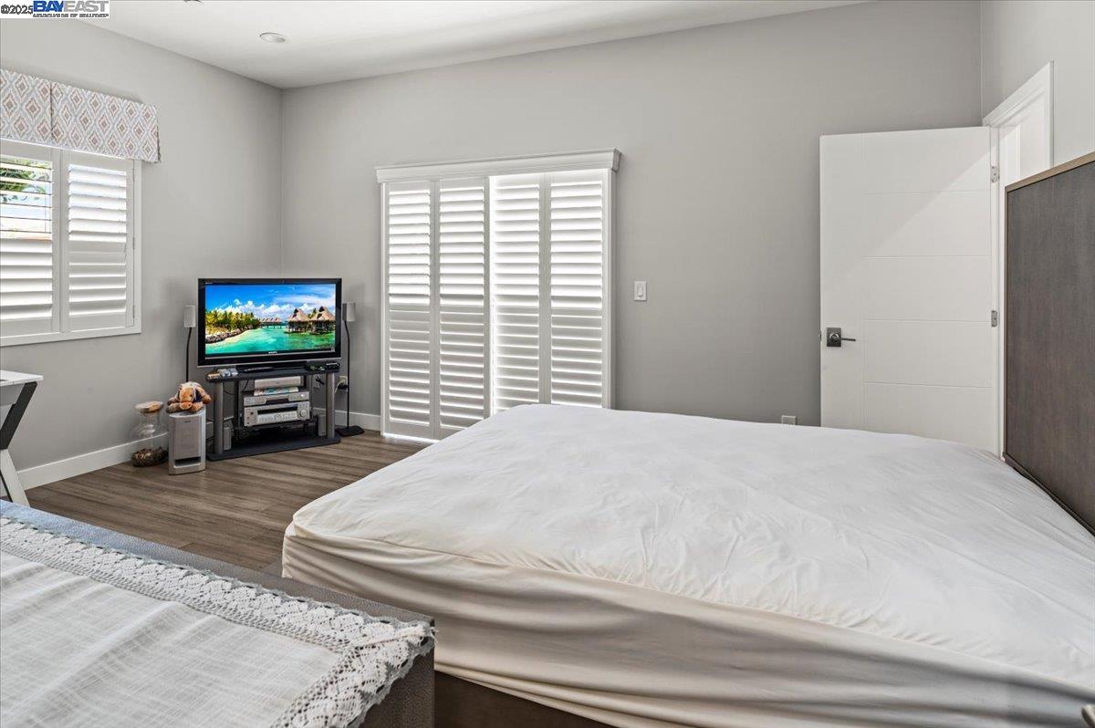 4309 BORA BORA AVE