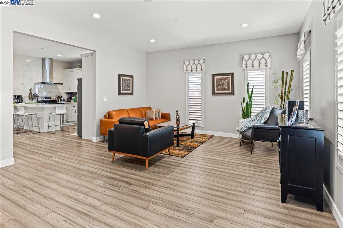 4309 BORA BORA AVE