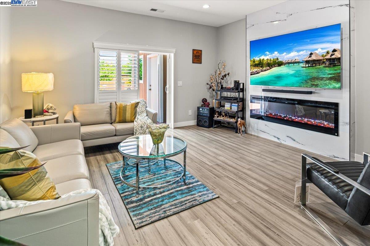 4309 BORA BORA AVE