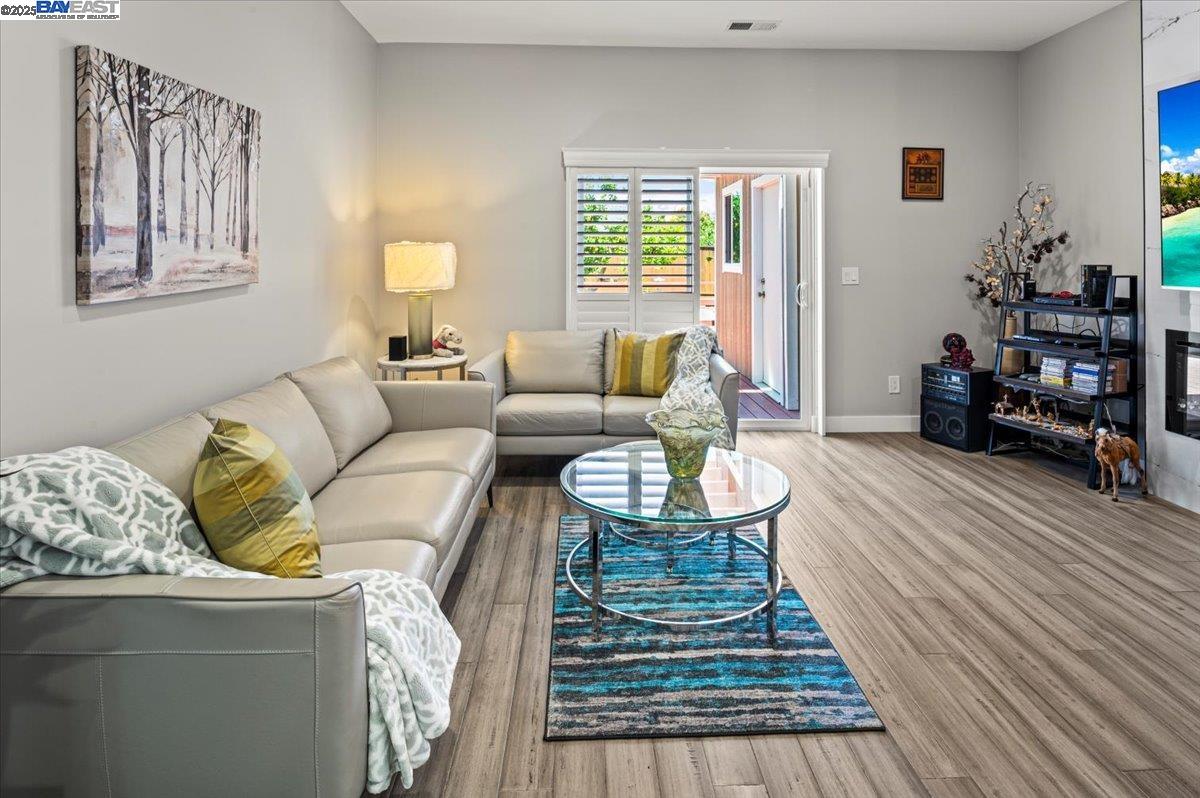 4309 BORA BORA AVE